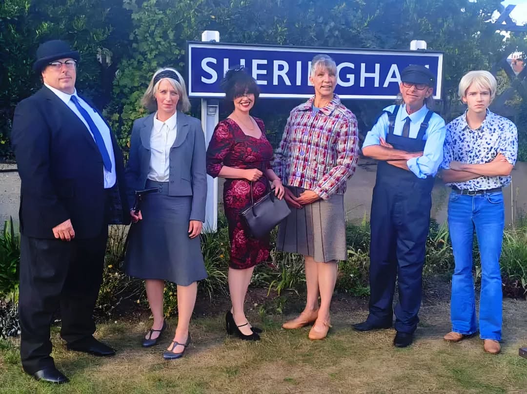 We were back at the @northnorfolkrailway on Saturday night for a Beeching Cuts inspired 1960s adventure, Murder on the Branchline!
As always, we love riding on the Sheringham line, love working with the staff, and particularly love entertaining you amazing participants! See you on the next one - please visit the North Norfolk Railway website for dates and themes.
#beechingcuts cuts
#murderonthebranchline
#murdermystery
#murdermysterynorfolk
#immersivetheatre