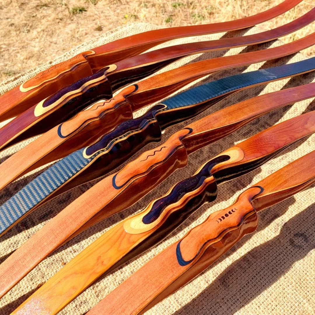 New batch of bows by Rémi Vuichard of Falcon archery.
.
Lots of local and exotic woods!
.
New carbon fiber variations in the works as well as a 60" bow size coming soon.
.
Custom bow making workshops and equipment for sale here at the club workshop and sales gallery.
.
#bowyer
#bowmaking
#recurvebow
#traditionalarchery
#arrows
#ssi
#bows
#archery
#workshops
#custombows
#goals