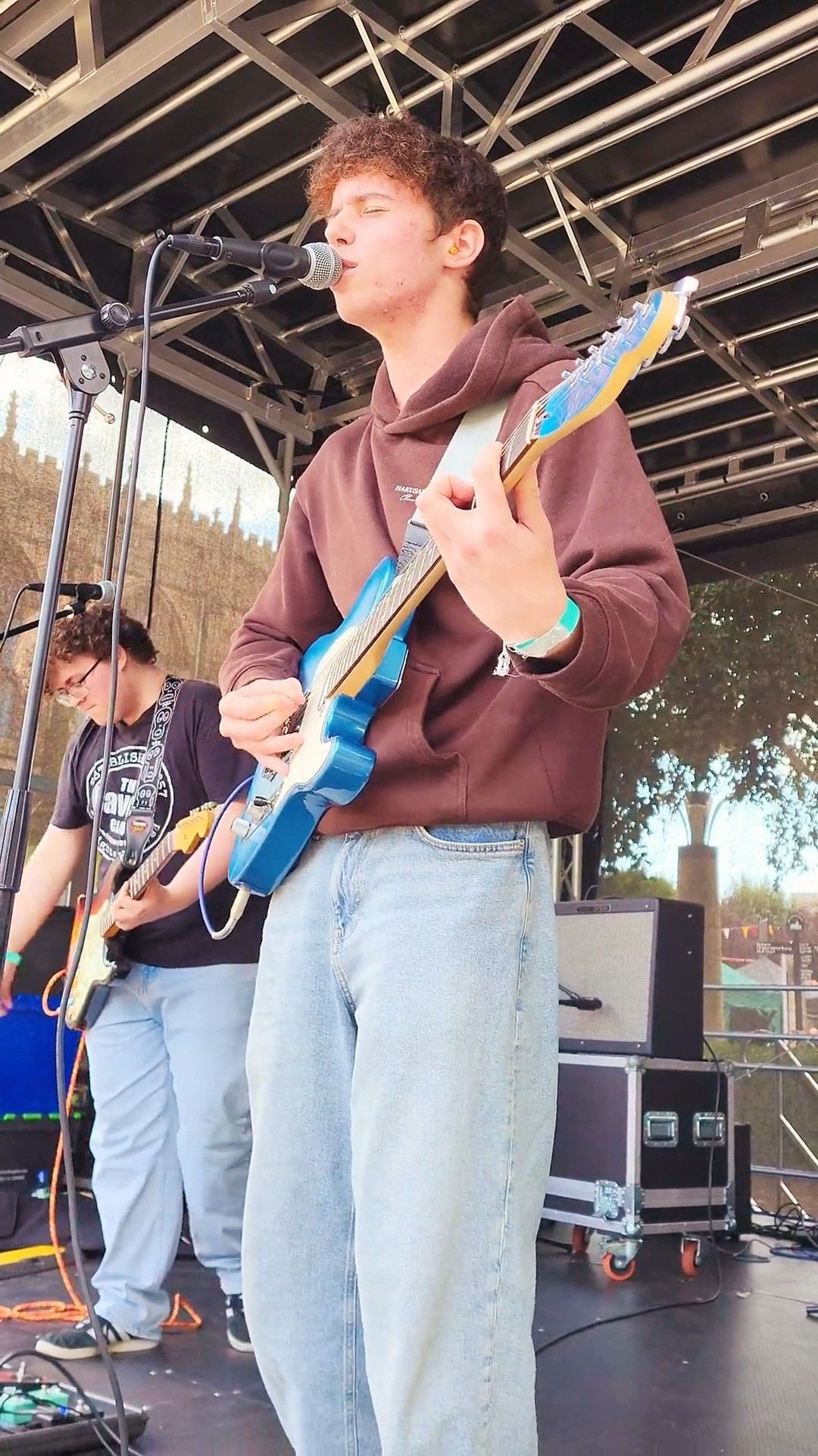 Two weeks ago we were lucky to be a part of delivering the Uplift festival to Rotherham Town Centre. Here's a look of some of the bands that ended the 3-day festival on Saturday 2nd August, as well as some amazing solo artists who performed busker-style performances over on Forge Island.
Thank you to everyone who came to the festival, and to all the bands and artists that put on such a fantastic show across all three days.
See you next time at the Rotherham Show!
#localartists #Guitars #talentshowcase #childrenscapitalofculture #ChildrensCapitalofCulture #forgeisland #bands #localbands #livemusic #festival #Festival #Musicians #fyp #live #UPLIFT2025