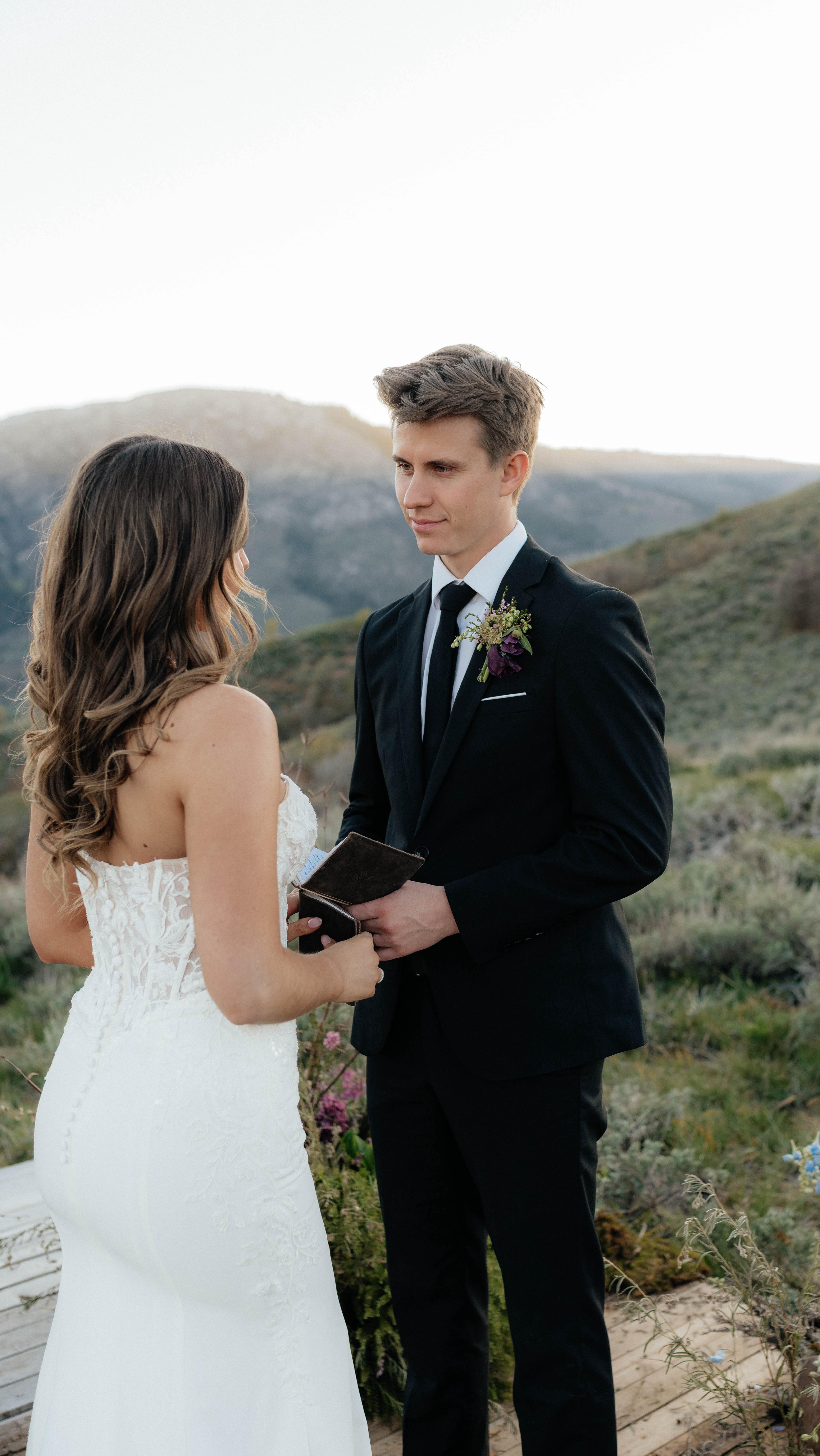 If I had a dollar for every time I said “cute” during a session I’d be a millionaire
#saltlakecityphotographer #loveandwildhearts #saltlakecityelopement #northernutahphotographer #utahisbeautiful #utahunique #saltlakecity #visualambassadors #utahphotography #utahweddings #posepatch #utahisrad