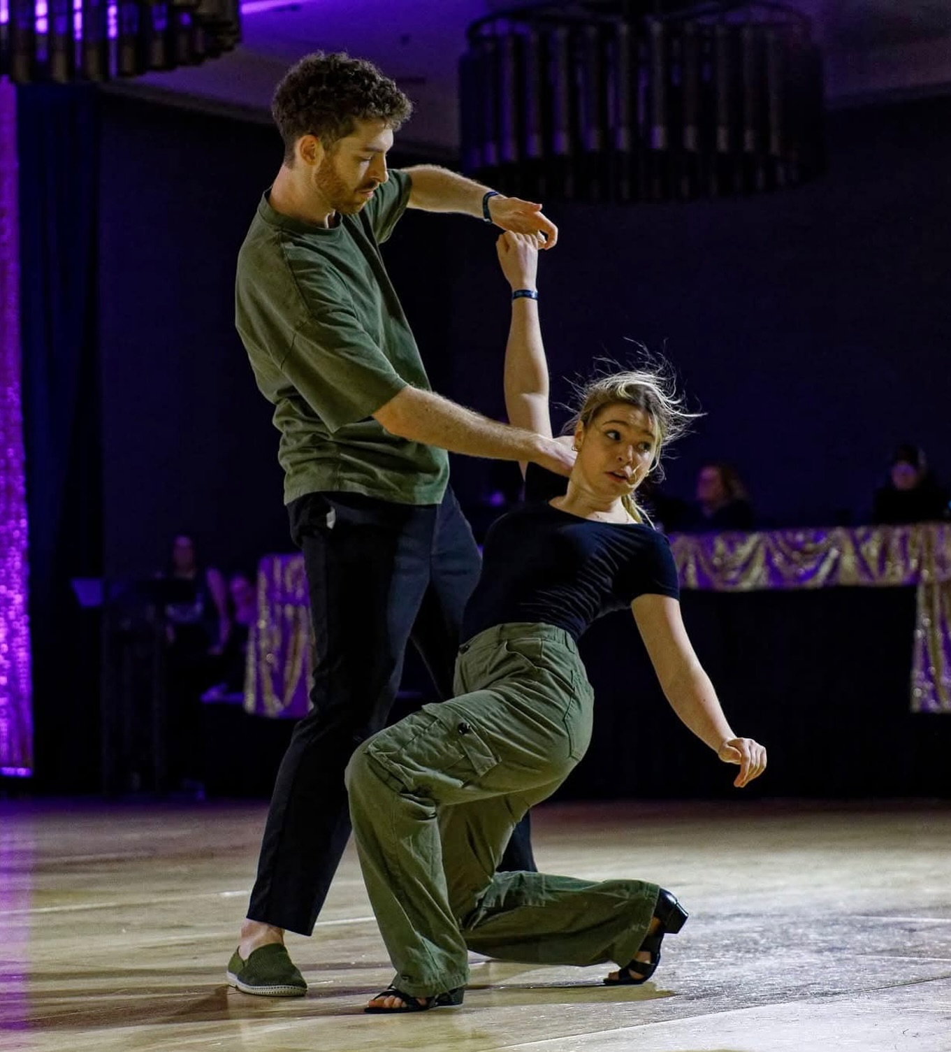 West Coast Swing this week at Starlight:
Donât miss Swing Easy, our 4th Saturday WCS party, on August 23rd at 7:30pmâ Aidan Keith-Hynes will be teaching the lesson and DJing the social dance at 8:30pm!
Weâve got three levels of WCS classes every Monday, from Basics to Level 2!
Thereâs also a second Basics series every Tuesday at 6:30pm, as well as an All-Levels WCS class every Wednesday at 12:30pm.
If youâd like to accelerate your learning, book a private lesson to get instruction tailored to your needs!