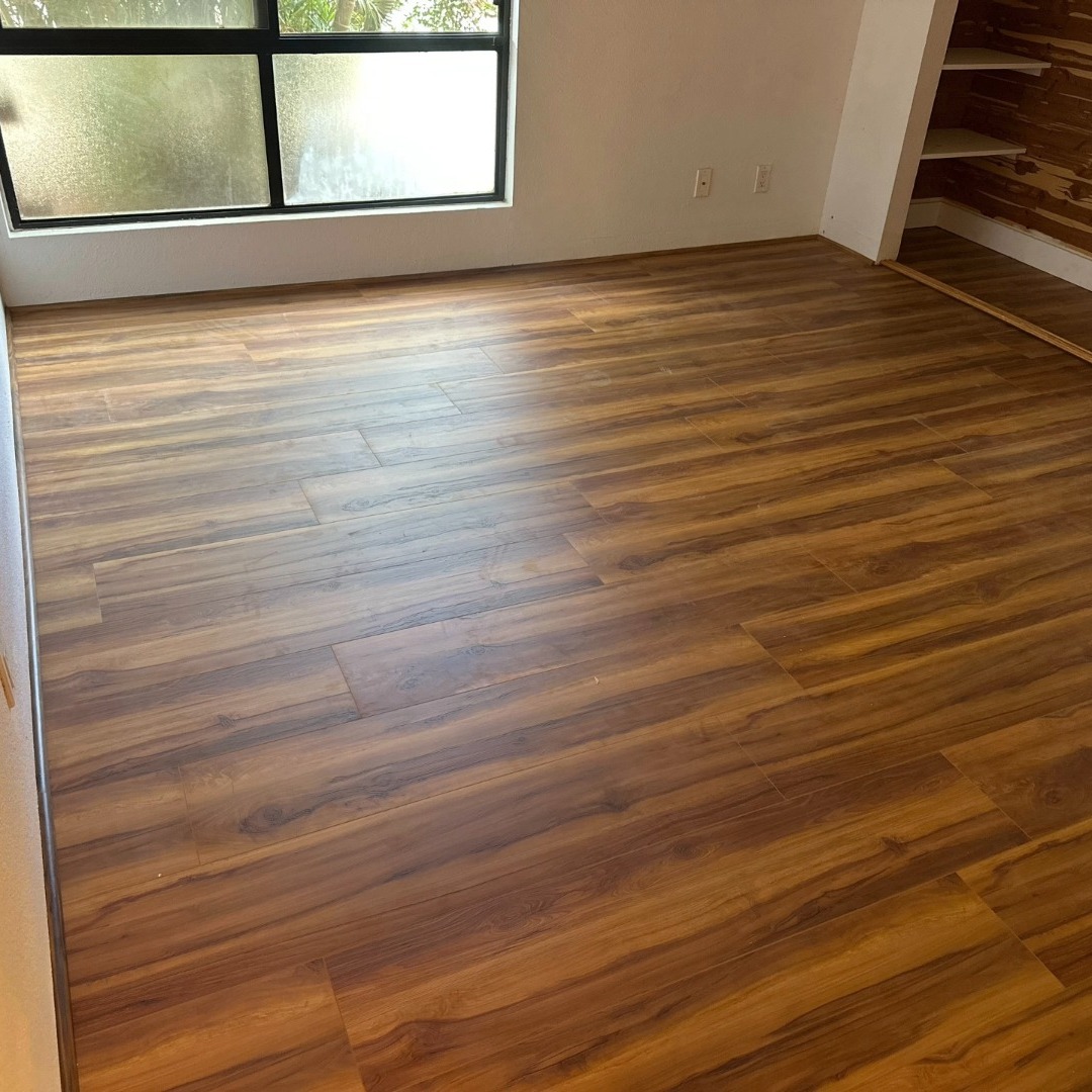 The finished product you've been waiting for is here!!👏🏽 Wonderful remodel done by our Maui team! 🪜👨🏽🔧🛠️🏡
#hawaiihandyman #remodel #woodflooring #drywall