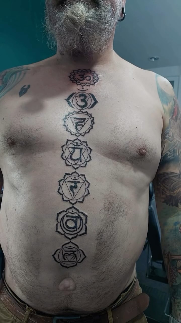 Always awesome having you in the studio B 👊🏽 thanks for the support (and the cupcakes 🤤)!
DM to have your very own custom tattoo design.
#capetowntattoo #capetowntattooartist #inkstagram #tattoossofinstagram #capetowntourism #capetowntattoostudio #mrluckystattoo #tattooideas #tattoolove #inked #tattoostudionearme