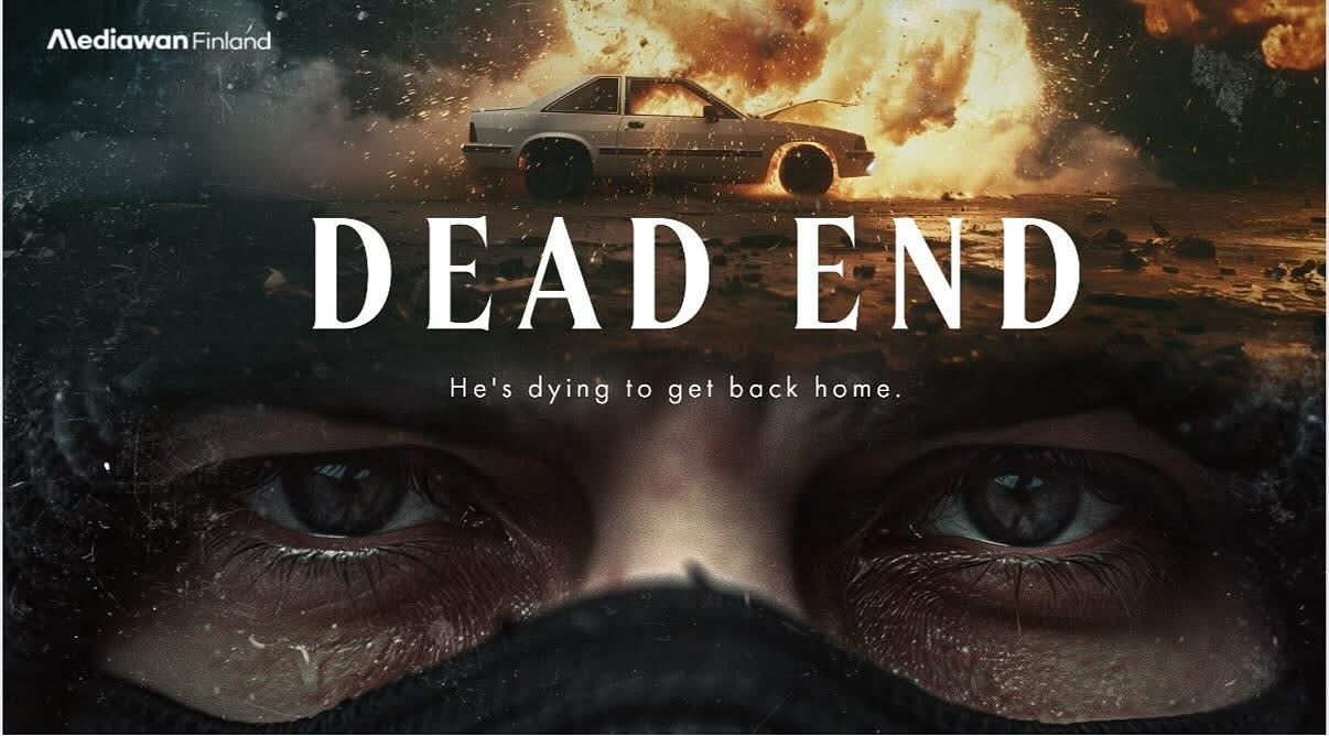 39 vuotta sitten perjantaina elokuun 6. päivä käynnistyi koko Suomea järkyttänyt tapahtumasarja. Helsingin Jakomäen pankkiryöstöstä alkanut panttivankitilanne päättyi seuraavana päivänä pakoauton räjähdykseen Mikkelin torilla. Mikkelin panttivankidraamasta kertovan draamasarjan kuvaukset ovat nyt käynnistyneet.
Elisan alkuperäissarja ”Räjähdyspiste” (kv. ”Dead End”) saa ensi-iltansa vuonna 2026 - tasan 40 vuotta tapahtuman jälkeen. Sarja seuraa kaappaajan, panttivankien ja poliisin näkökulmasta kohtalokasta tapahtumasarjaa, joka jätti pysyvän jäljen suomalaiseen rikoshistoriaan ja yhteiskuntaan.
Sarjan on käsikirjoittanut Venla-palkittu (”Piiritys”) Hannu Kontturi ja ohjauksesta vastaa Petri Kotwica. Räjähdyspisteen päärooleissa nähdään Johannes Holopainen, Laura Malmivaara, Elias Salonen ja Roosa Söderholm.
Sarjaa kuvataan Tampereen seudulla. Sarjaa on rahoittanut lisäksi Film Tampere ja Tampereen kaupunki ja sen kansainvälisestä (”Dead End”) levityksestä vastaa Mediawan rights.
Mediawan Finland - Simply the best talents and stories
@elisaoyj
@filmtampere
@tamperekaupunki
@mediawan.officiel