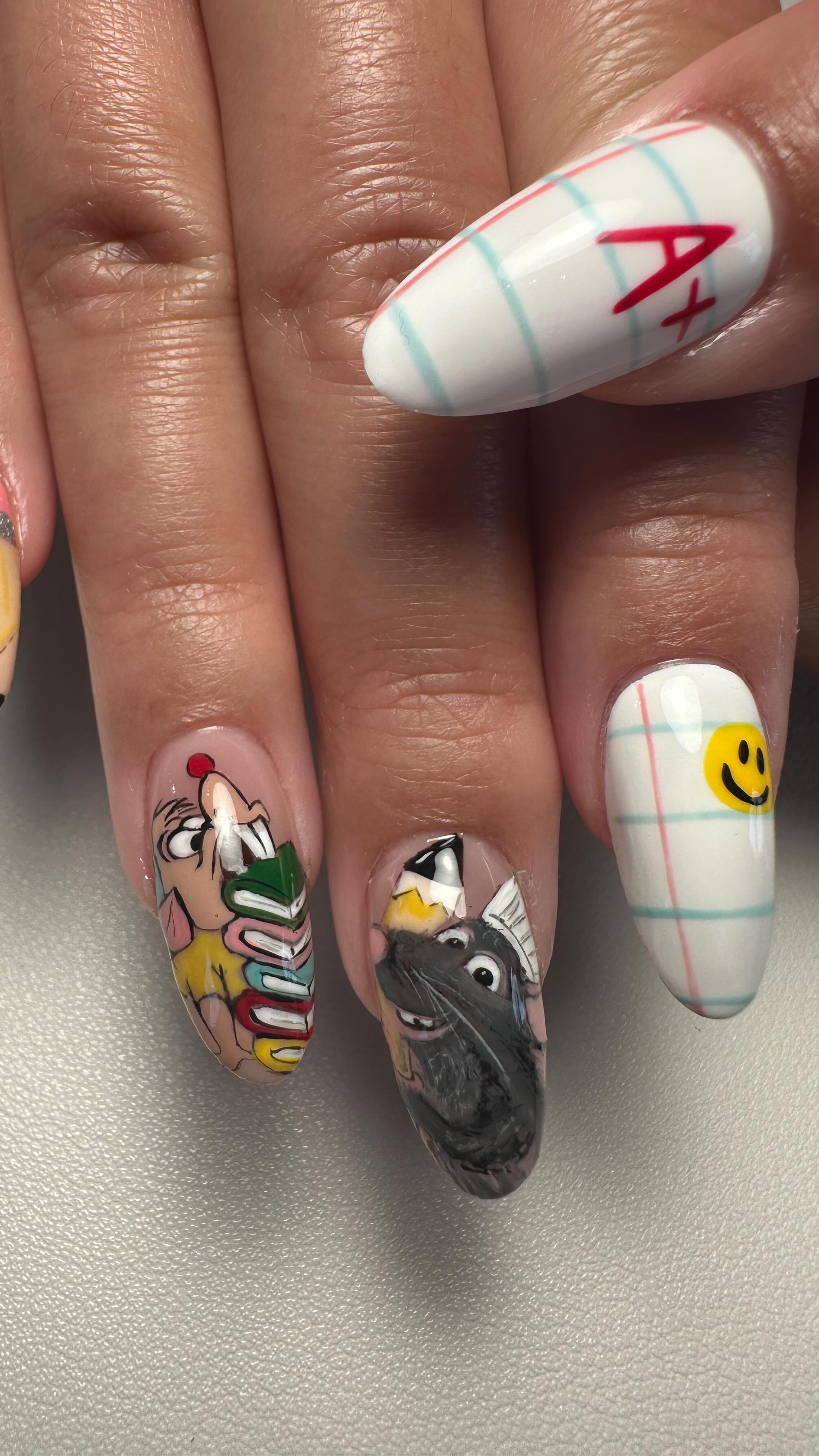Back to school #Disney style ✏️ 📖
@coutureclawshawaii
#disneynails #disneysratatouille #remy #gusgus #eeyore #winniethepoohnails #eeyorenails #ratatouillenails #cinderellanails #backtoschool #backtoschoolnails