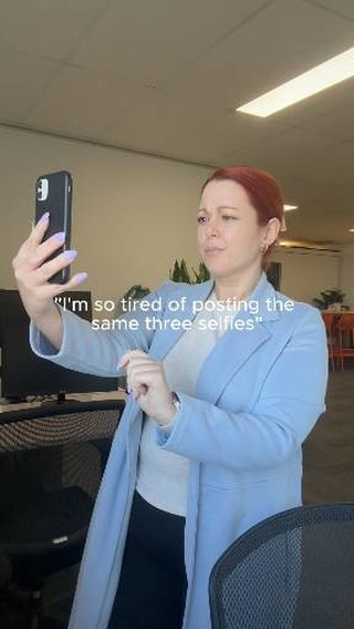 Tired of posting the same 3 selfies? 😐
Feel like showing up online is one more thing on your never-ending to-do list?
Wish someone could just help you look the part so you could feel the part too?
Sometimes it can be quite disheartening...
That’s what Brand Besties is here for.
This includes:
✨ 2 pro photoshoots (one every 3 months to keep your content fresh)
✨ A full gallery of on-brand images (no extra cost for extra images)
✨ Monthly content creation workshops to support your posting, planning, and showing up online with confidence
Oh, and there’s an option to add hair & makeup with Keteta💄
Join our upcoming 'Build Your Brand' workshop at no cost for a sneak peek! Comment "I'M IN" and I'll send you the information 💬