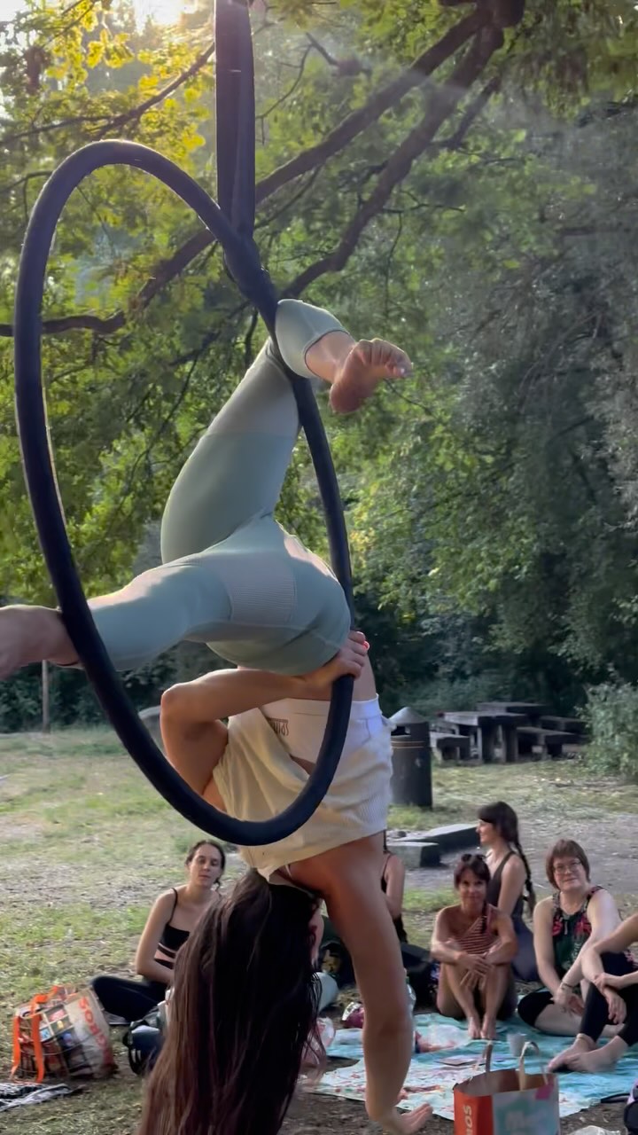 How to spend a Sunday afternoon 😍😍
Thanks to all the beautiful souls who joined our Aerial Jam! It was a blast 🥹.
A huge shout out to @shantaerial for organizing and bringing this little community event to live! Thank you!
If you want to try aerial hoop for the very first time, don’t forget to sign up for our trial class on August 31st 😘
#aerialcommunity #aerialarts #jam