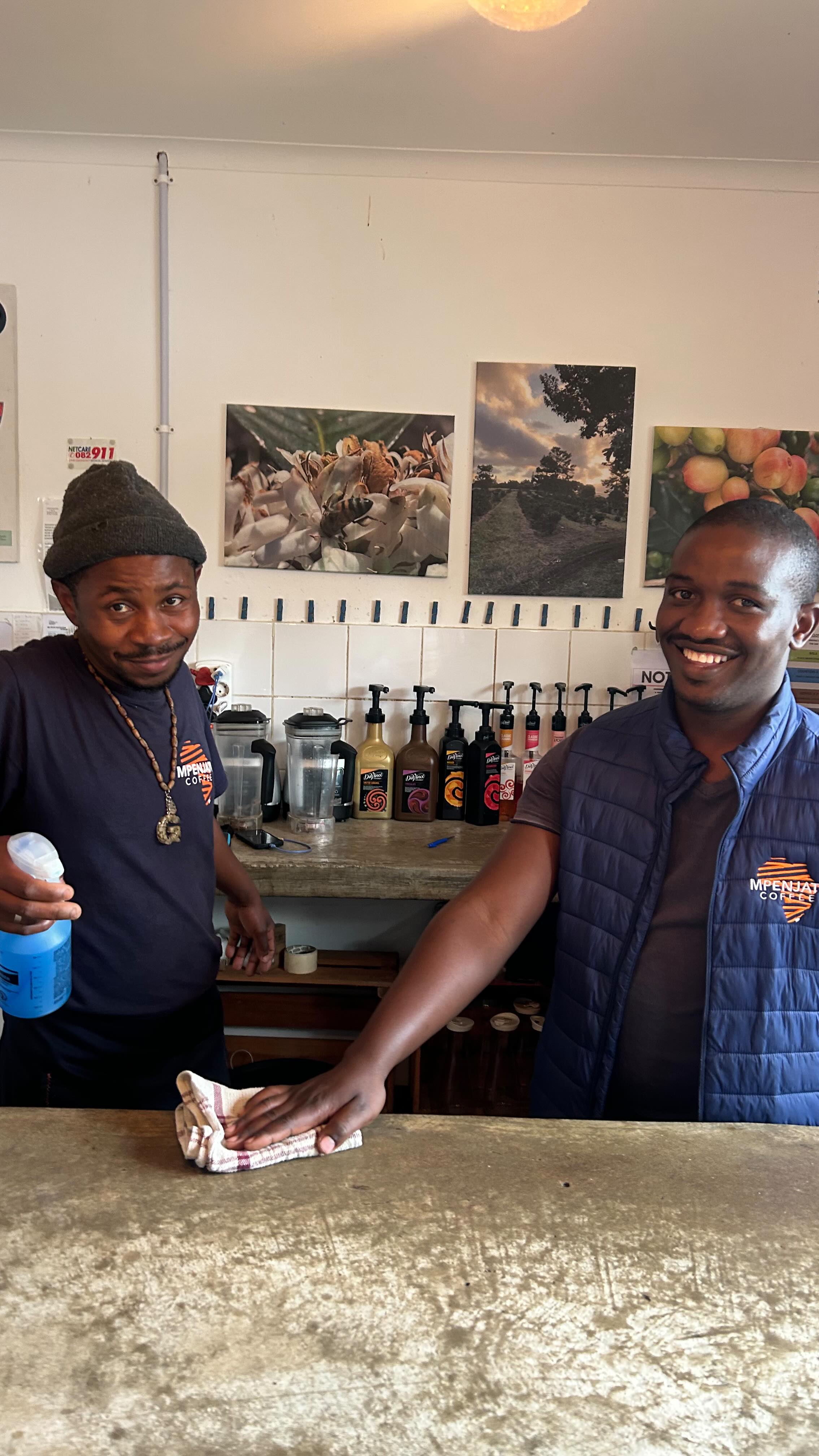 Not sure what they’re working on, but the vibes are 10/10 😅
#funny #viral #relatable #server #work #coffeeshop #supportlocal #exploremore #explorepage