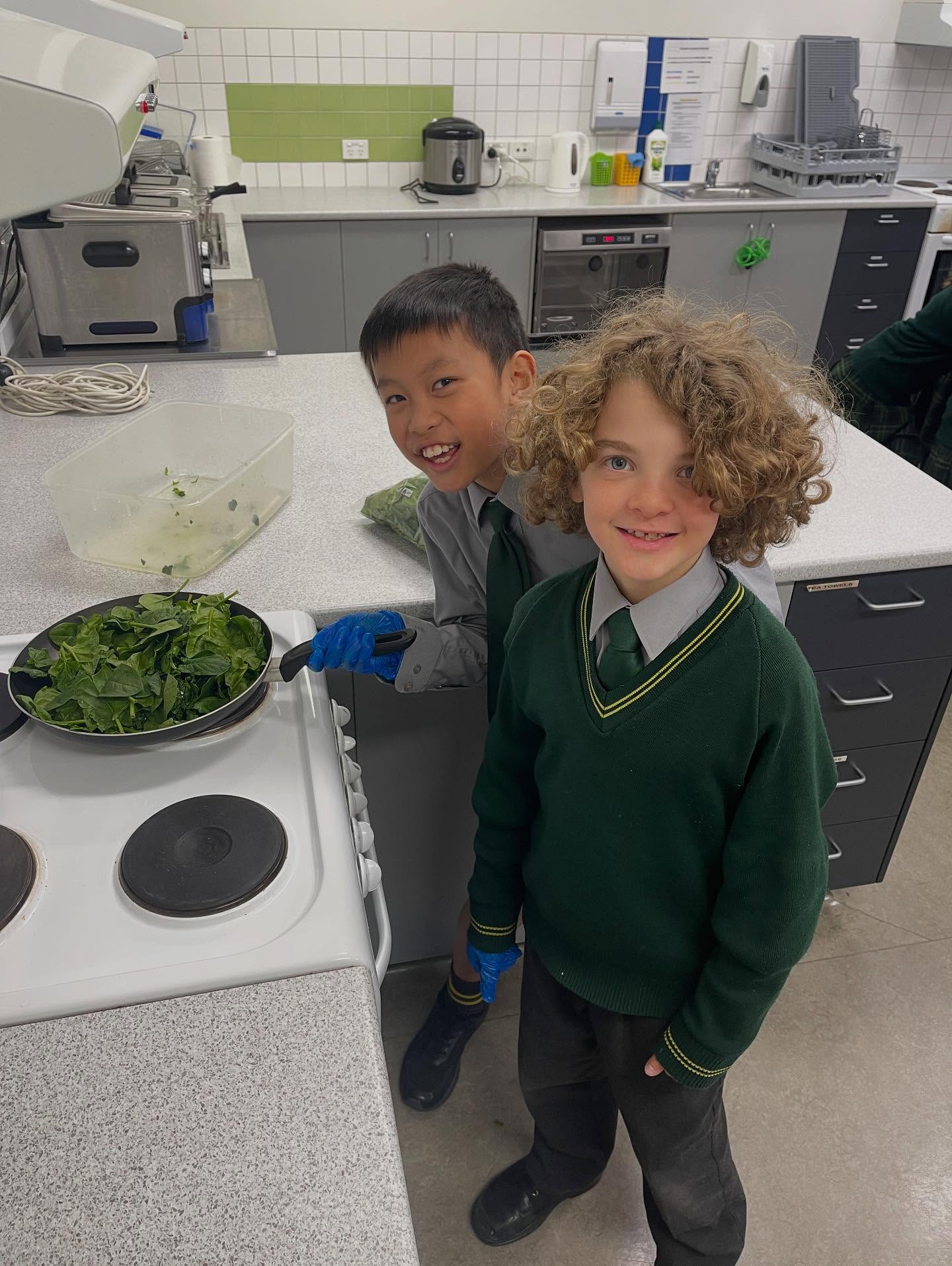 Garden club got to taste their hard work over the last 2 terms today and had a special treat to make spinach and cheese pastry rolls in the tuck shop. Wonderful reward for our dedicated lunch time club members to taste what they have grown. Well done team 🧑🏻🌾 👩🌾