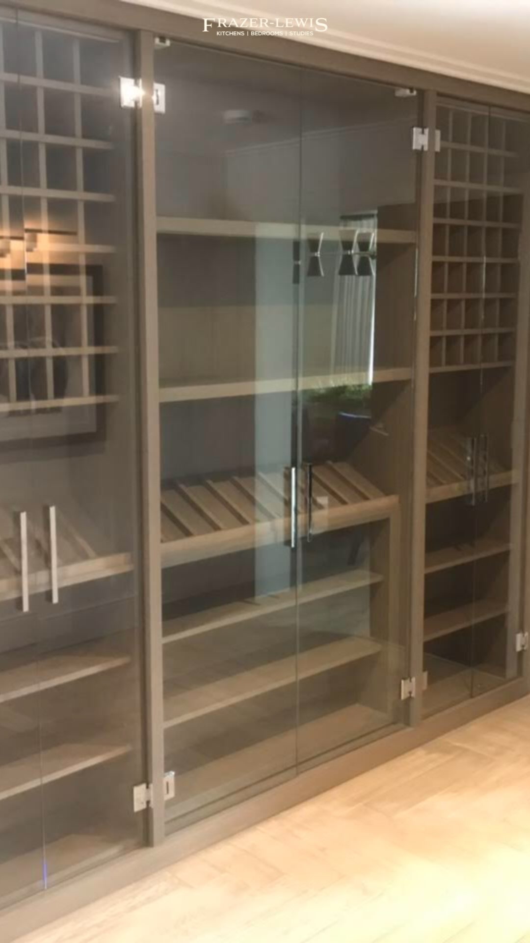 This is the part where you say… WOW. ✨
Every detail, designed for the way you live. Let’s turn your house into the place you love coming home to. 🏡
#KitchenDesignUK #HomeDecor #HomeRenovation #UKInteriorDesign #HouseGoals #EssexHomes