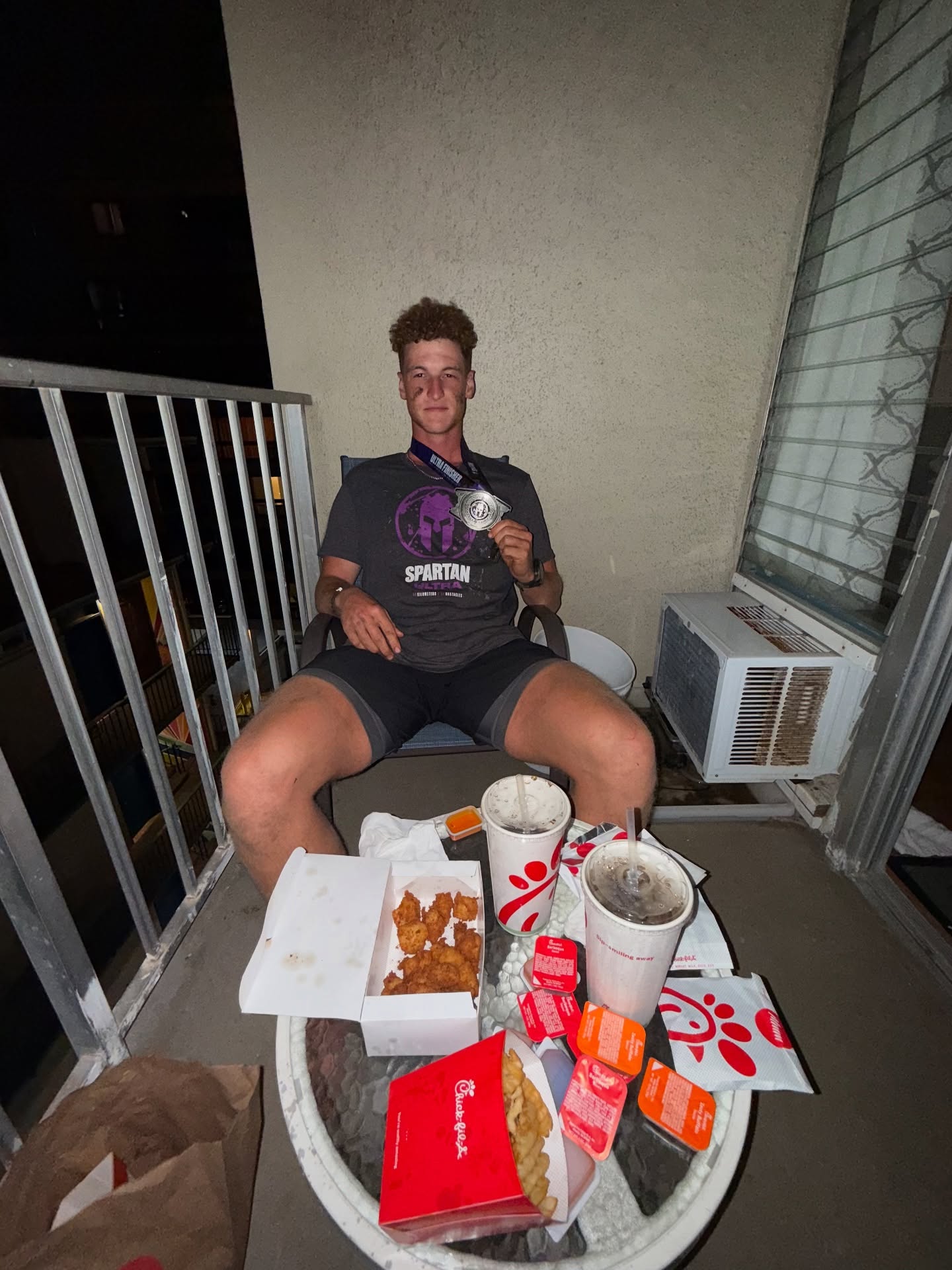 First Ultramarathon ✅
🏃🏻♂️ 31 miles.
⏱️ 12:17:41
⛰️ 5,300 ft.
I Can and I Will🗣️
.
.
.
#ultramarathon #ultramarathoner #ultra #spartanrace #race #50k #50km #31miles #miles #mile #run #runner #running #icanandiwill #hybridathlete #goonemore #bpn #stayhard #goggins #hawaii #oahu #oahuhawaii #northshore #kona #bigisland #bigislandhawaii #honolulu #waikiki #hawaiikai