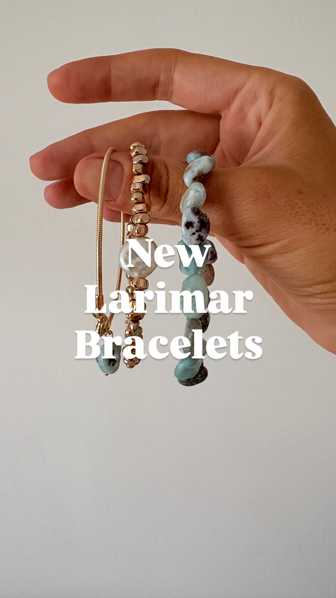 New Larimar bracelets! 🌊💙
Each one is unique with its dreamy ocean, blue patterns 💙🐟🐬🩵🐋🌀🌊
One is a stretchy bracelet made with raw, unregular Larimar beads, super comfy and easy to wear every day😌
The other is a thicker wire bracelet with a lobster clasp and a little Larimar pendant✨
The pearl cutie isn’t with Larimar but she had to join the line up 😉✨ she always does😜
•
•
•
•
#handmadejewellery #daretolayer #handmadejewelleryuk #gemstonejewellery #pearlbracelet #larimarbracelet