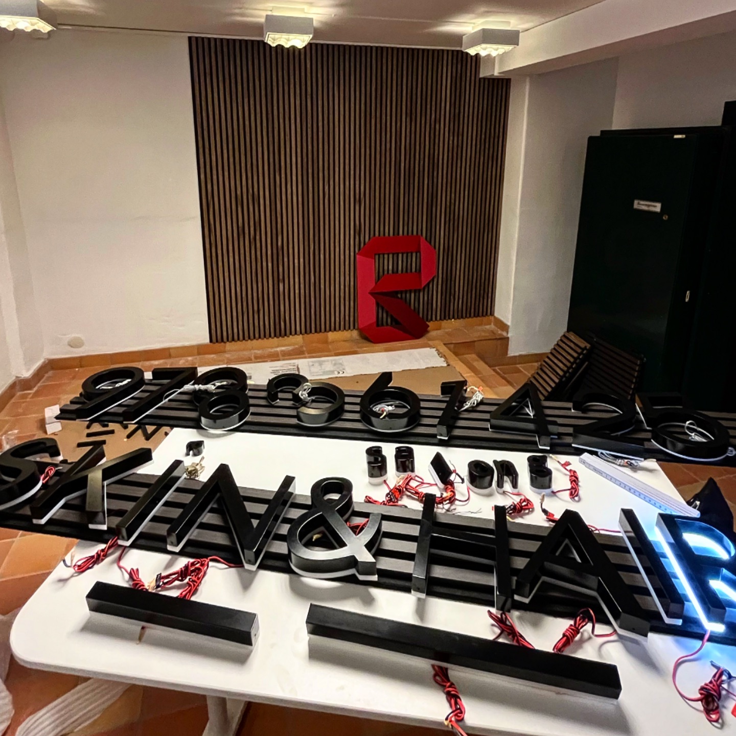 Vi skapar dina exklusiva 3Dskyltar - Hög kvalité, prisvärt!
#skylt #reklam #3dskylt #3dsign #3dsigns #channelletters #malmö #stockholm #grafiskdesign #graphicdesigners #marketing #webbyrå #webdesign #store #signmaker