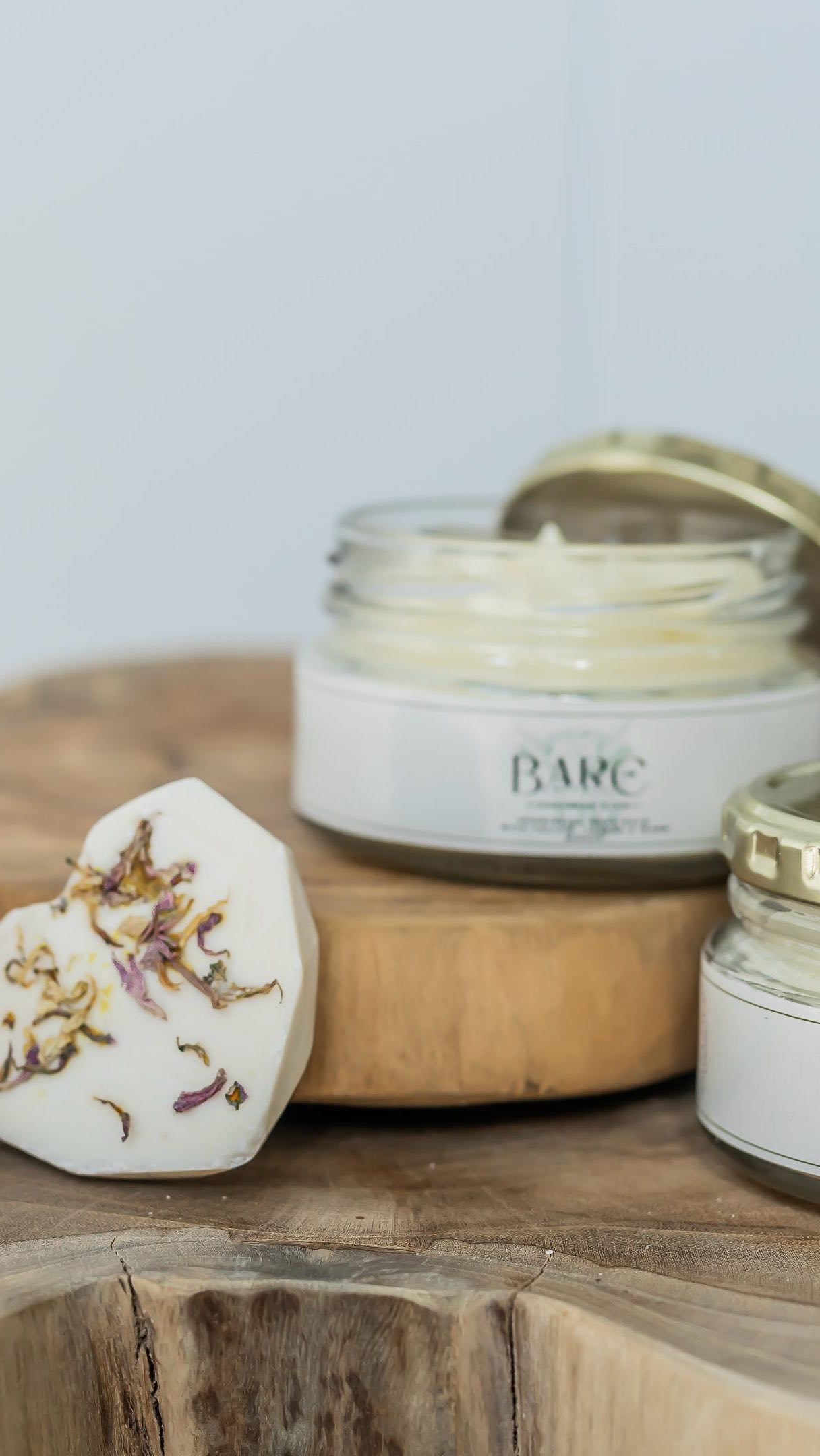 ✨ Not all tallow is created equal and at Bare Naturals, we do things differently.
We slow-render our grass-fed suet over several days to preserve nutrients, remove impurities, and create a soft, neutral, skin-identical balm your skin will love.
Why tallow?
Because it mimics human sebum, deeply nourishes, and helps restore the skin barrier ,making it ideal for sensitive, dry, and mature skin types.
🧴 Clean enough for babies. Powerful enough for faces.
Our secret? Time, intention, and ingredients that actually work.
💬 Curious about tallow or how we make it? Ask us anything below.
#barenaturals #tallowtruth #skincareyoucantrust #naturalskincare #slowbeauty #grassfedtallow #holisticskincare #skincarethatworks