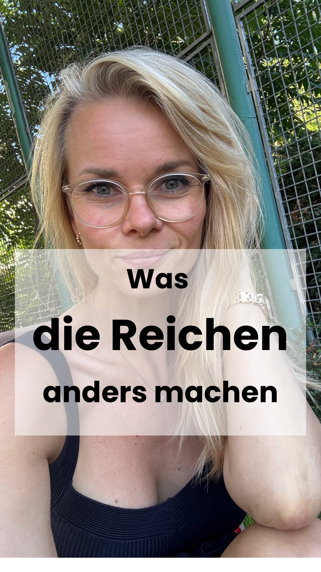 🚀 Was die REICHEN anders machen
Selbe Situation
anderes Mindset
komplett anderes Outcome!
Oft bekomme ich Nachrichten von Leuten, die sich erklären wollen, dass meine Strategie bei ihnen nicht funktioniert, weil sie…
- Kinder haben
- keine Eltern, die helfen können
- zu wenig Einkommen haben
- keine Zeit haben
- keine Ersparnisse haben
- kein reiches Elternhaus haben
Also exakt meine Ausgangssituation im Oktober 2021.
Wenn du mich fragst: alles Ausreden (auch wenn du’s nicht hören willst)
I said what I said!
Denn es gibt eine Eigenschaft, die Multimillionäre (“die anderen”) alle gemeinsam haben:
Sie denken immer lösungsorientiert und nicht wie “die einen” nämlich Problem fokussiert.
👉Wenn du dein Mindset auf Reichtum und Erfolg programmierst, siehst du plötzlich all die Lösungen, um auch ohne Geld zu haben, Geld zu verdienen. Auch mit Kindern, auch von zu Hause aus, auch wenn du wenig Zeit hast.
👉 kommentiere MINDSET und lerne, dich auf Erfolg zu programmieren!