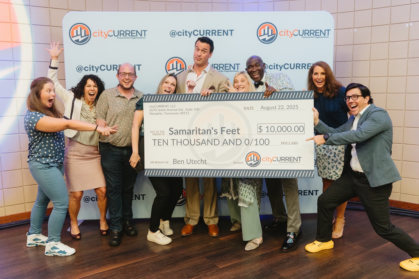 Always EPIC when you’re surrounded by hundreds of AMAZING business and community leaders, partners and friends, but it’s even more SPECIAL when you get to share it with FAMILY!
Hard to believe it’s now been over 15 years since we had @mannyohonme speak at our @lifeatsmithnephew hosted @citycurrent signature speaker series event that kicked off a relationship that has led us to host so many @samaritans_feet shoe distributions in Memphis, Nashville, and beyond that have blessed thousands upon thousands of kids, that has led to me and @meredithlpark serving with Samaritan’s Feet from coast to coast, and that has led to so many treasured moments and memories over the years, and led to friendships that we now consider family.
Having @benutecht in Memphis, along with Manny and @tracieohonme was INCREDIBLE! Ben keynoted our Smith+Nephew hosted cityCURRENT signature speaker series event, received a standing ovation for his presentation focused on lessons learned playing under Hall of Fame Football Coach Tony Dungy to be intentional with how you build your organizational culture and support your team, and he generously donated $10,000 of his honorarium to Samaritan’s Feet to support our shoe distributions in Memphis!
That led to @toddlochner with @principletoyota matching that $10,000 and @alan__phelps from Phelps Security adding more on top so we can help even more kids! AWESOME!
We welcomed a new corporate partner in @wilsonpublicrelations, and @bethbwilson and her team have already been so valuable in helping us and our partners like @volunteerodyssey, so the future with them is bright indeed!
We had a whole group of student leaders from @houstonhighgmsd come out, which was awesome!
We shared dinner at @napacafe and talked about BIG plans for the future and how we can continue building on the momentum to do even more together, both in the cities we currently serve and the ones we soon will be serving.
Life is all about relationships and EPIC things happen when AMAZING people work together to power the GOOD! Such a special couple of days with so much more GOOD ahead!