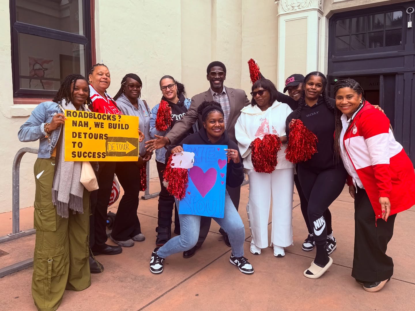 And just like that, school is back in session.
It was a beautiful morning welcoming students back to school. We visited George Washington Caver Elementary School and Aptos Middle School in San Francisco, and Martin Luther King Jr. Academy in Sausalito.
We want to wish all school administrators, teachers, students, and families a happy and successful school year ahead. 📚✏️🚌📓
#welcomeback #schoolisinsession #scholarship #dst1913