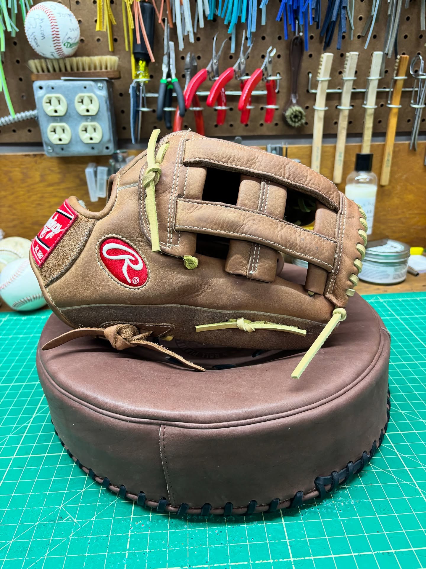 Picked up this Gold Glove Elite Softball DESERT13 glove to add to the flag collection. I thought it was neat that these were sold on military bases overseas and a few on the Rawlings website for a time. Military has always played baseball since WWII and soldiers have brought it with them to many countries and cultures. It’s even credited with bringing the Japanese and American people together after the war.