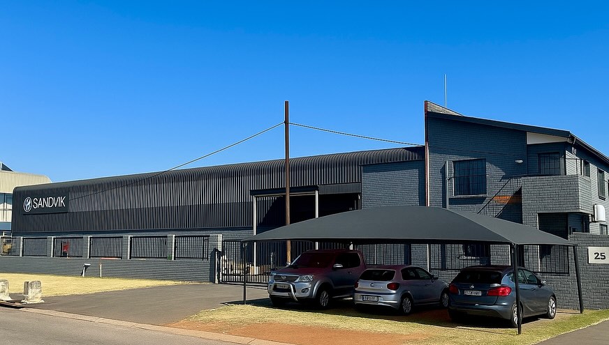 A year ago we agreed terms with Sandvik on our Loper Road building. Fast forward 12 months and this facility is buzzing with energy and purpose. 🔧⚙️ Proud to have played a part in the journey.