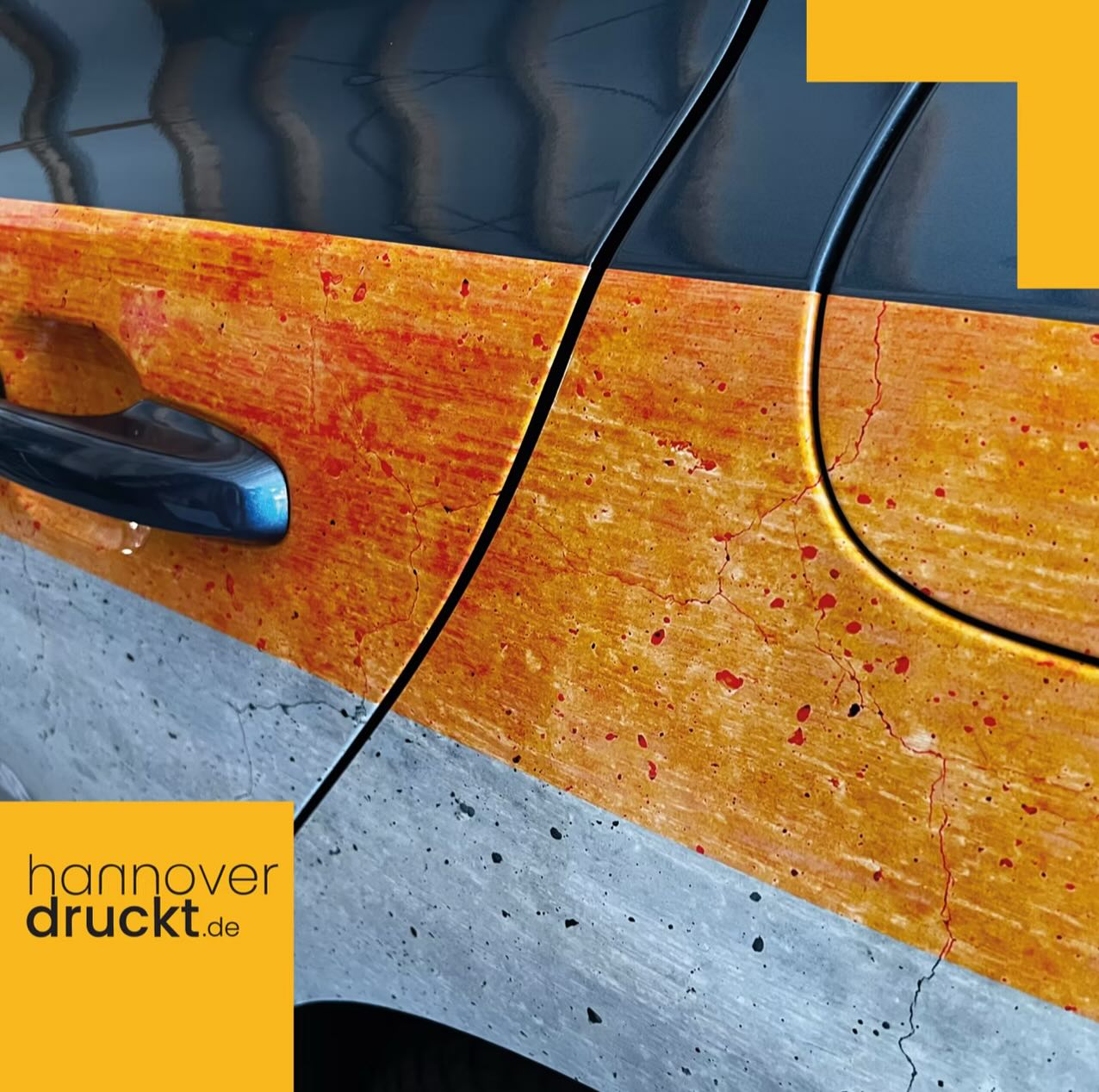 Köneke-Folierungen: Top of the Pop 👑
Professionell, innovativ und fachgerecht - so die Schlagwörter der Firma TiB-BAU Gesellschaft mbH - und genauso wird auch hier gearbeitet. Das angelieferte Layout mussten wir in der Betonoptik leicht nacharbeiten, bevor es in die Produktion gehen konnte. Über Geschmäcker lässt sich streiten, doch das Material verarbeiten kann man, oder kann man nicht - @koenekewerbung kann 👏🏼🚀
https://www.hannoverdruckt.de/post/tibbau
#flotte #carwraps