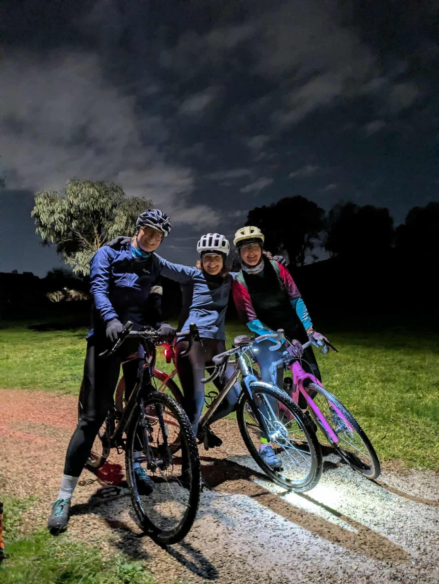 We’re back on for cyclocross skills training tonight (Wednesday)! Meet at Brunswick velodrome at 6:15 for 6:30 start time! We’ll be covering race starts, cornering, dismounting and remounting, and maybe some off-camber skills. It’ll be fun! See you there 🤠