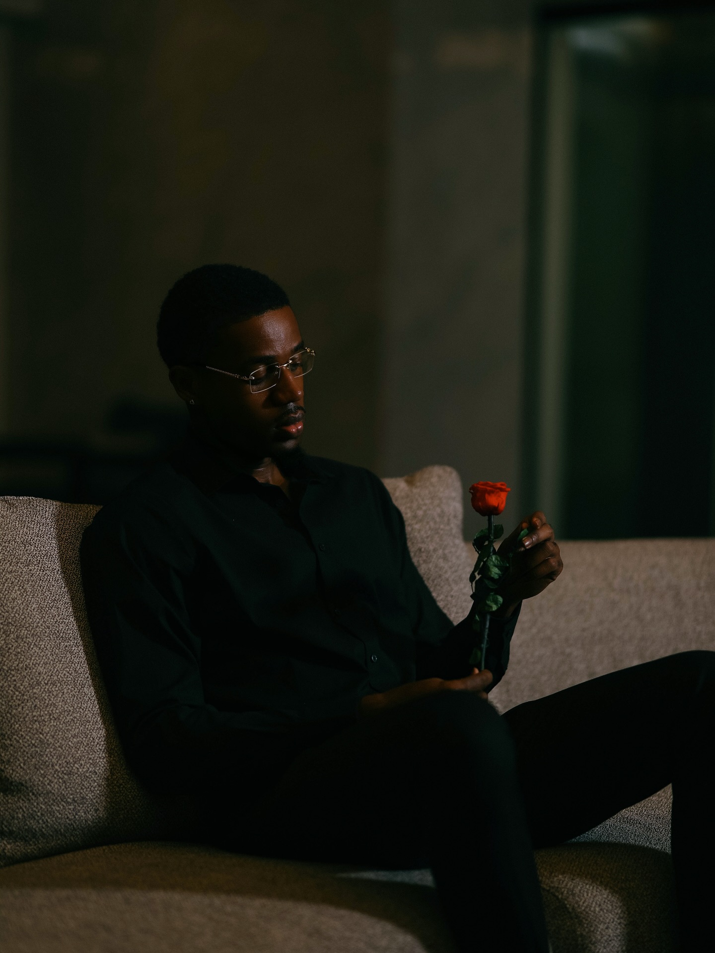 You don’t need a milestone or a reason to book a photo shoot. Your power is the reason. ✨ Book it because you can. Your age, your vibe, your season are all worth remembering. This moment in your life matters simply because you want it captured.
#houstonphotographer
#houstonphotoshoot
#houstonportraitphotographer
#houstonphotography
#houstontx
#htxphotographer
#houstoncreatives
#portraitphotography
#photoshoot
#bookhoustonphotographer