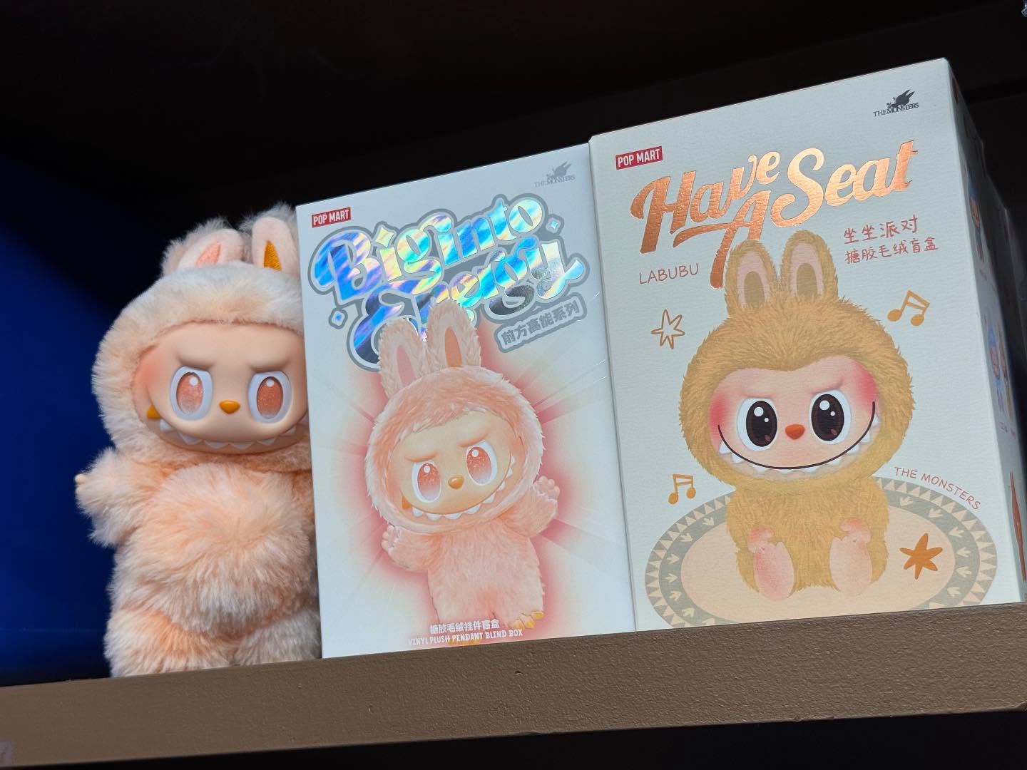👹LABUBU LABUBU LABUBU @ mghcollectibles.com
In store & online! **ONLY LOOSE BOXES AVAILABLE**
DM IF YOU WANT A SEALED CASE
Posting the Have A Seat variety online soon! 🤟
#labubu #themonsters #popmart #labubuscalpers #mylabubu #secretlabubu #bigintoenergy