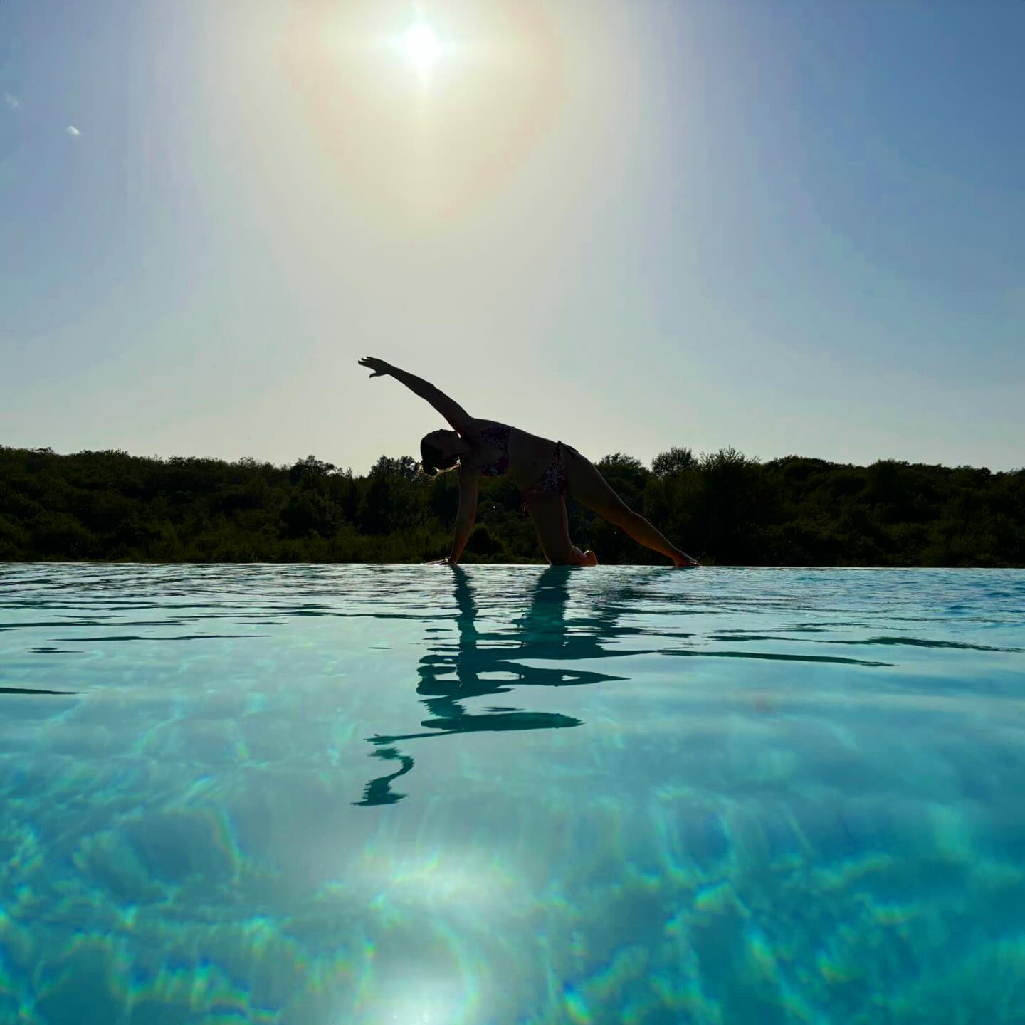 ☀️garden yoga this Sunday in Brixton☀️
5pm Sunday 24th August
1 hr vinyasa
Message to book your spot
😎
.
#plymflowyoga #yoga #yogapractice #flowyoga #vinyasa #vinyasaflow #yogaclass #plymstock #plymouth #yealmpton #yealmptoncommunitycentre #brixtondevon #southhams #devon
