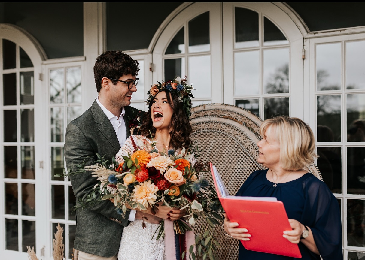 Say hello to Vicky, @spotonceremonies 👋💍
One of my favourite things about being a celebrant? No two weddings are ever the same — and that’s exactly the point. ✨
More and more couples here in the UK are choosing celebrant-led ceremonies because they want something personal. Not the same script that’s been read a hundred times before, not a ceremony that feels rushed, but something that actually tells their story. Your story. 🥂💕
With me, you get the freedom to choose where you say “I do” (castle, garden, barn, beach… I’ve seen it all), how you say it (with laughs, tears, or both!) and the words that really capture you. I’ll craft a ceremony that feels authentic, heartfelt and — dare I say it, actually enjoyable for your guests too. 😉
Because at the end of the day, it all starts with the ceremony. Let’s make it unforgettable, for all the right reasons. ✨
#ukcelebrant #celebrantledceremony #WeddingCelebrant #weddingpodcast #weddingplanning #wildlywed
📸 photographer: @lucy_davis_photography