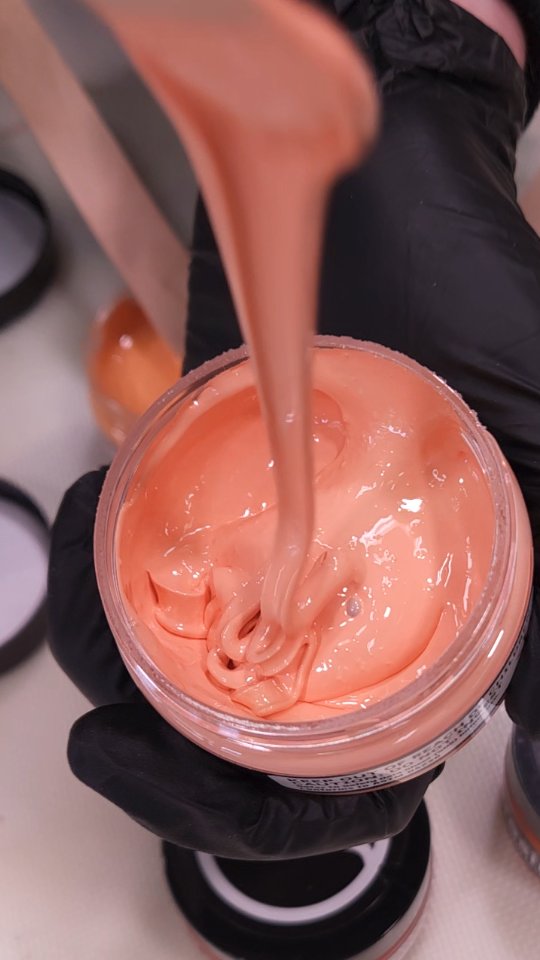 ✨ Mixy mixy! Prepping pigments for our next resin artwork 💁♀️ Stay tuned to the end for a sneak peek of the piece 👀
Which shade is calling your name? 🧡
#justresin #jrpigment #justresinart
#ResinArt #ResinArtist #ResinCommunity #EpoxyResin #EpoxyArt #ResinPour
#OddlySatisfying #SatisfyingArt #ColourInspiration #MadeInAustralia #AussieMakers #ArtReel #pigment #colour