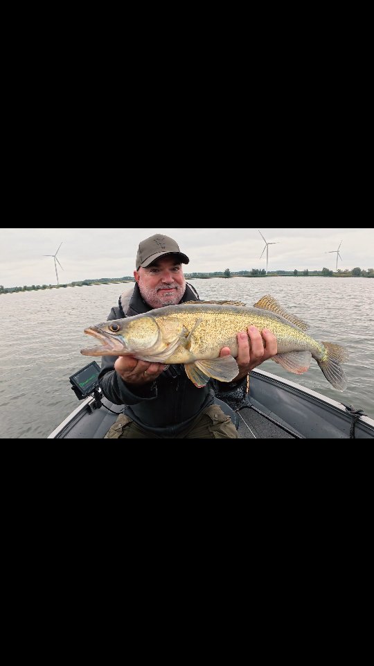 We willen wel eens snoekbaars vangen... Nou dat kan😎
#yamahaprofishing #batterylabs #ufxfishing #hollandsdiep #stcroixrods #spro #lurefishingguide #proventocatch #lurefishingguide #shimanoreels