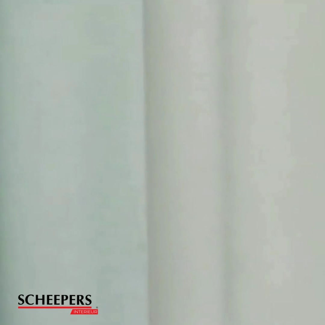 Slim wonen met @somfynl: vergeet je gordijnen open te doen? Laat ze automatisch in beweging komen – ook als je op vakantie bent. Vraag naar onze smart home-opties!
#slimwonen #smartinterieur