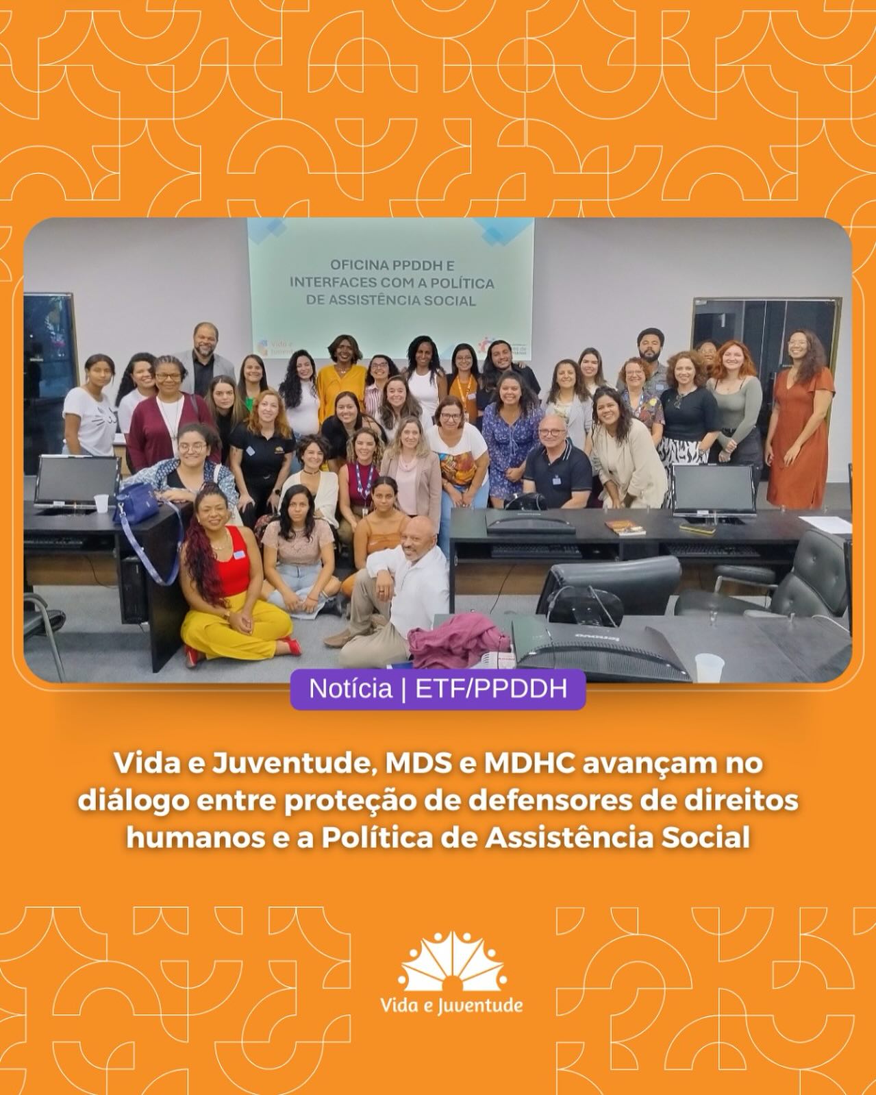 📢 O Vida e Juventude, em parceria com o MDS e o MDHC realizou a segunda etapa da oficina “PPDDH e Interfaces com a Política de Assistência Social.
A oficina teve como objetivo apresentar ao MDS as ações realizadas pela ETF/PPDDH, bem como promover um diálogo qualificado sobre os desafios enfrentados pelas pessoas acompanhadas pelo Programa no acesso aos serviços, programas e benefícios garantidos pela Política Nacional de Assistência Social
💬 Foi um momento de trocas, reflexões e articulação entre sociedade civil e governo federal para promoção da proteção, dignidade e acesso a direitos.
Confira a matéria completa em nosso site: www.vidaejuventude.org.br
#vidaejuventude #mds #mdhc #politicaspublicas #politicadeassistenciasocial #direitoshumanoS