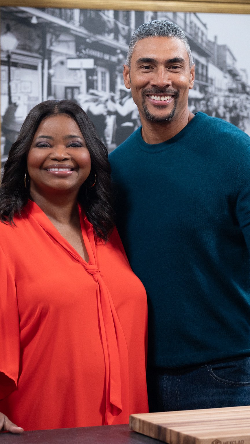 If you’re not watching #FamilyRecipeShowdown with @octaviaspencer and @dookchase, you’re missing out on the most heartwarming show on TV!
Family recipes, New Orleans setting, $10K on the line, and celebrity guests like Reese Witherspoon - it’s everything you want in a cooking competition.
And yes, we cast this beautiful show!
Food Network, Thursdays 6p|5c.
#foodnetwork #southerncooking #showcooking #cookingshow #homecooks #onmyplate #foodsofig
