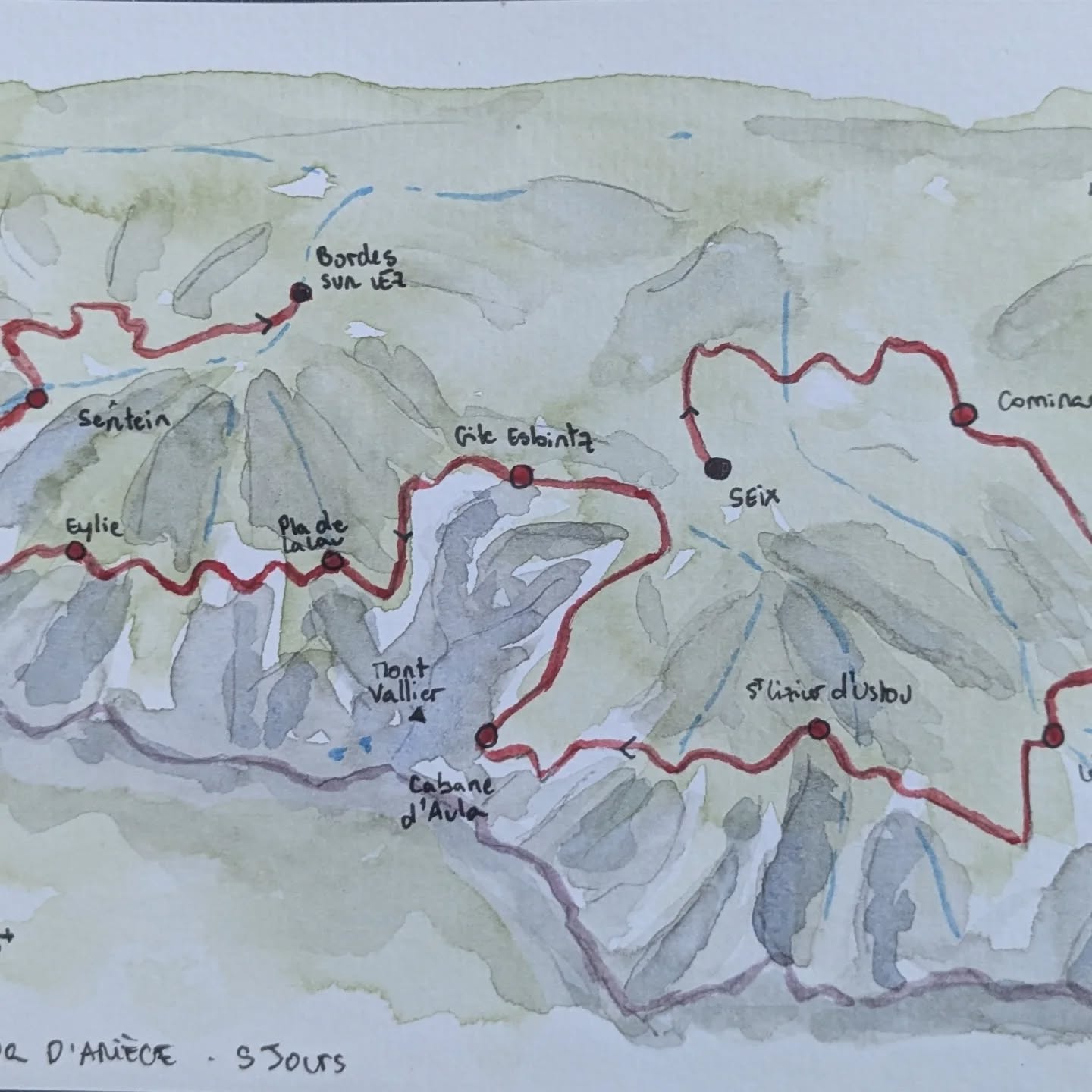 Grand Tour Ariègeois en 9 jours 🥾
Résumé en texte, carte et dessins (dont qq inédits)
Petit bilan en vrac de cette itinérance
- un département vraiment magnifique et encore très sauvage ⛰️
- des Ariègeois.es tous et toutes très sympas, chaleureux.ses (seuls les bergers n'ont pas tjrs l'air commodes quand on les entend de loin en montagne 🫣)
- des montagnes très arborées et plutôt riches en rivières et sources 💧
- des hameaux tout mignons avec baraques et granges en pierre plus ou moins rénovées, dans leur jus en somme !
- des villages (Seix, Aulus les bains, Sentein etc) où il fait bon vivre avec un sens de la fête certain 🎶
- des patous 🐾 parfois vraiment énervés
-> ptet car une centaine d'ours a été identifiée dans le coin 👀 🐻
Je me souviendrai particulièrement :
- de la météo exceptionnelle et anormale ☀️🌡️ (zéro goutte de pluie et parfois qd même très chaud 🥵)
- de très chouettes rencontres bien que trop éphémères (à guzet, à la coline verte, à la cabane d'aula, au gîte d'esbintz, le papi pêcheur, le supporter de l'ASBH pour la dernière montée) 🤗
- des moments passés avec les amis, dédicace à Margaux qui m'a fait découvrir "les sardines au PQ" qui ont un goût de barbeuc 😋 + visite des amis apiculteurs pour finir !
Bref, 9 jours en plein air, sportifs, joyeux ! Un excellent rattrapage des journées manquées suite à ma chute l'année passée... + Bonne extra prépa pour le marathon de Lyon début octobre !