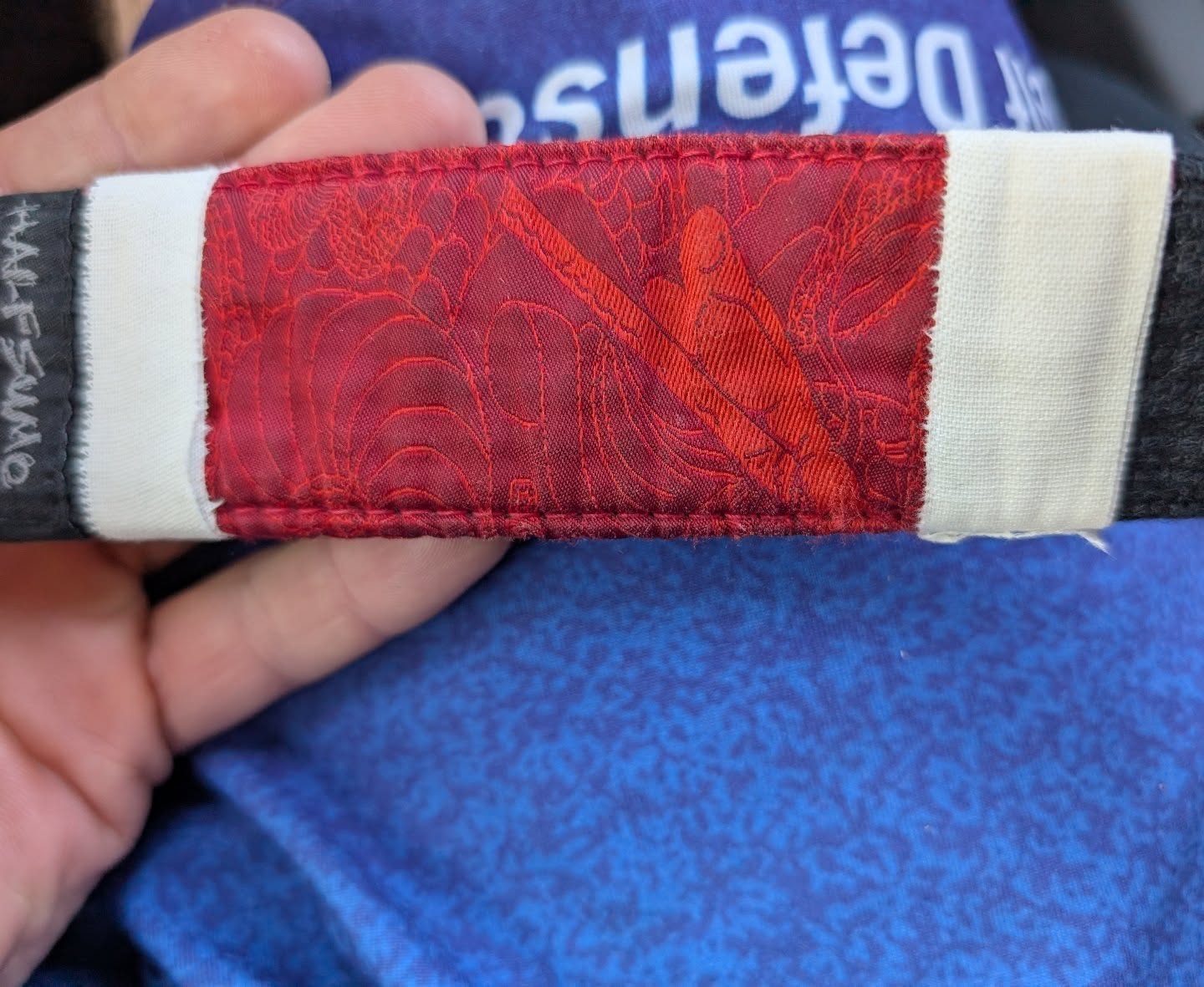 Teacher bars: to some, it comes immediately with the belt. For some, not at all. For me? I waited. After a long while, and advice from a friend, I asked my Professor. I wanted to earn it. Because teaching is everything. Thank you so much to everyone who's allowed me to teach them thus far.
#grateful #flowstate #selfsefense