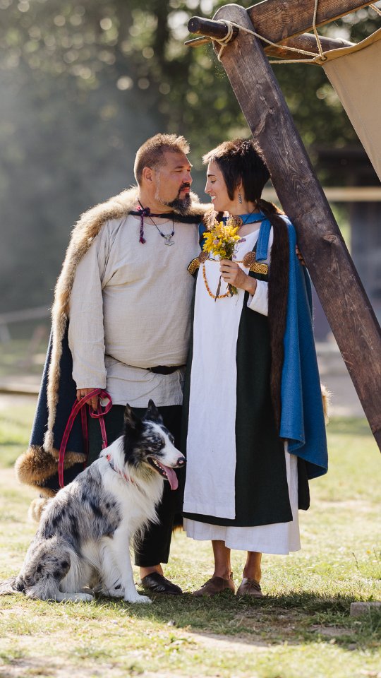 ❤️ VOWS AND VIKINGS ❤️
Yesterday’s wedding took me back in time - all the way to the Viking Age at Trelleborg Museum @trelleborgvikingeborg ⚔️✨
It’s not every day you get to witness vows exchanged inside a Viking fortress, with history whispering through the walls.
Huge credit to the brilliant team of organizers @nordicadventureweddings and the wonderful guide Jonas, who made sure everything was flawless (even Odin would approve). And let’s not forget the most loyal witness of all - the couple’s beautiful dog Kai - stealing hearts while watching love being sealed. 🐾💍
A wedding to remember, in every sense.
___________________________
📍@trelleborgvikingeborg
🏩@nordicadventureweddings
📸@be_in_lens
▪︎
▪︎
▪︎
▪︎
#@nordicadventureweddings #vikingwedding #trelleborgvikingeborg #vikings #elopementindenmark #intimateweddingdenmark #denmarkelopementphotographer #danishweddingphotographer #weddingphotoandvideocopenhagen #weddingphotographercopenhagen #copenhagenelopement #copenhagenphotographer #photographercopenhagen #elopementphotographercopenhagen #elenabelevantseva #beinlens #danishphotographer #danskebryllupsfotografer #copenhagenweddingphotographer