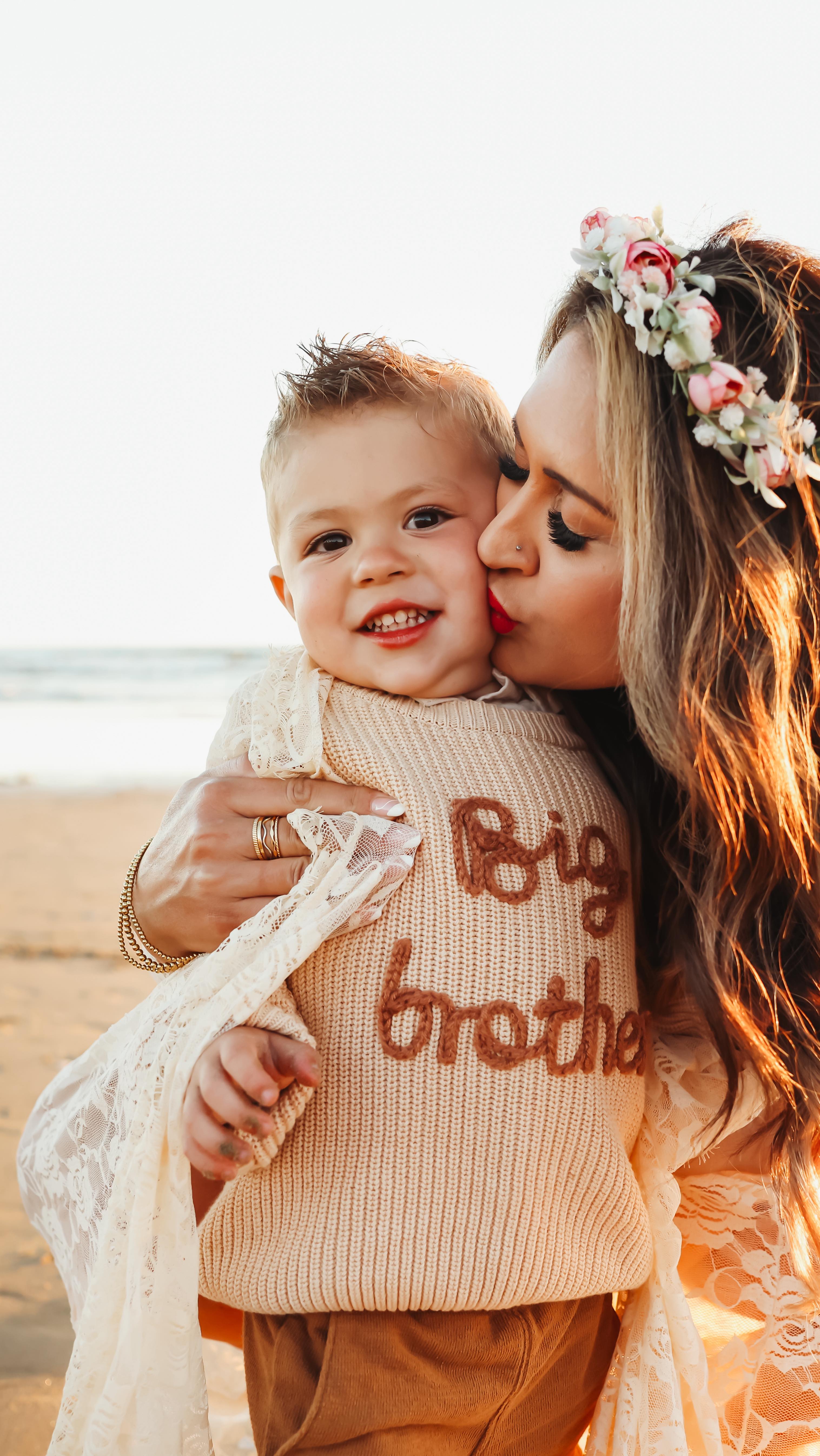 1- I still get butterflies before every single shoot, even though I’ve been doing this for 15 years now! 😅
2- I couldn’t tell you the amount of lens caps I’ve lost at a wedding venue, random forest, or in my car somewhere.
3- Most of my editing happens on my couch in my jammies (all day, not gonna lie) with snacks + 90 Day Fiancé playing continuously 🤪💍
4- I’ve shed a tear during almost every ceremony I’ve shot. 🥺 Personal vows are my favorite..
5- I ALWAYS overdeliver photos. It’s habitual, I can’t help it.
6- I track all my income + expenses, mileage, etc. on an app and I am so obsessive with it that taxes only take me a couple hours to send off one day a year! 💪🏻 But I wish I was more type A in literally anything else as well. 😂