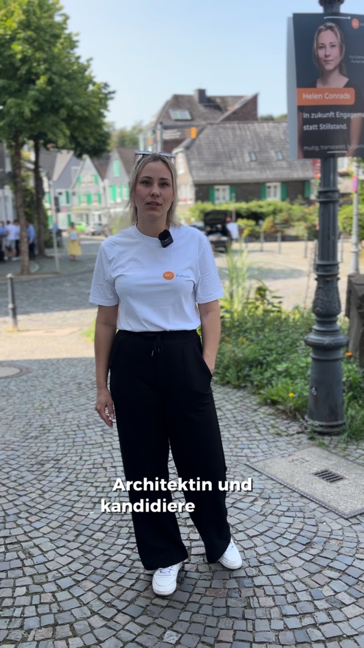 Helen Conrads kandidiert für den Bezirk Gräfrath Mitte – Fürkeltrath.
Als Architektin bringt sie Fachwissen und neue Perspektiven mit, um Solingen nachhaltig weiterzuentwickeln.
Helen setzt sich dafür ein, dass Stadtplanung verantwortungsvoll, zukunftsorientiert und im Einklang mit den Bedürfnissen der Menschen vor Ort geschieht.
Wir freuen uns sehr, dass Helen ihre Erfahrung und Leidenschaft in die SG zukunft einbringt. 🧡
#sgzukunft #solingen #kommunalwahl2025 #füreinneuessolingen #mutig #transparent #bürgernah