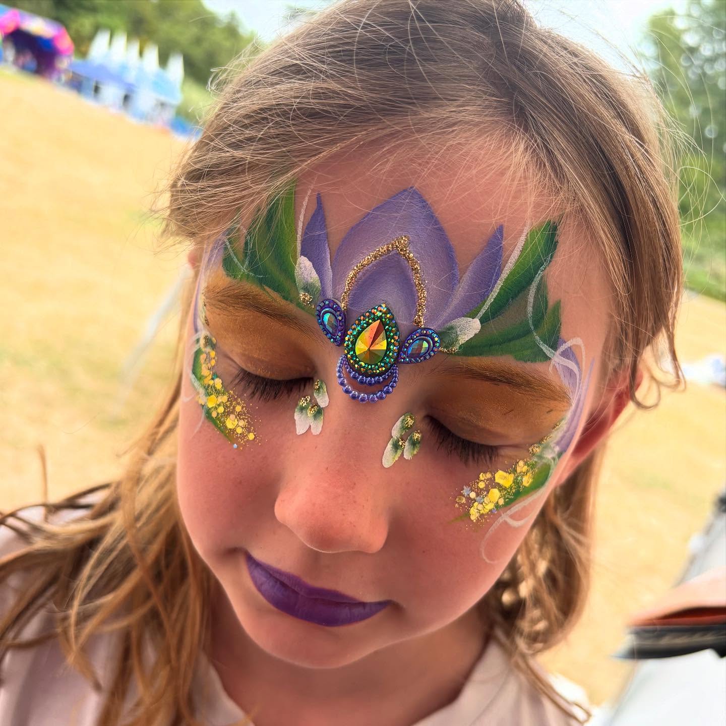 All of the sparkles ✨💕🤩 #facepainter #facepaintersofinstagram #facepaintingfun #facepaint #facepaintingideas