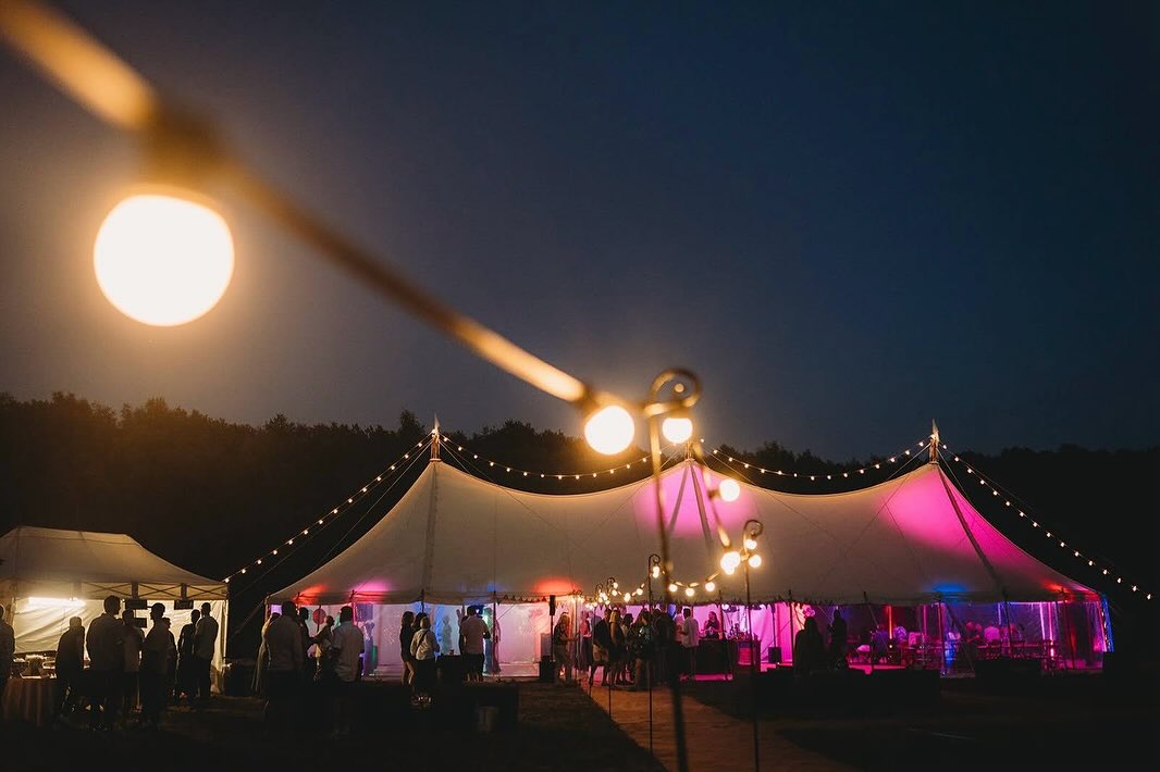 Here’s to an incredible 60th birthday party to remember! 🪩
Did you know our marquees aren’t just for weddings - they’re perfect for making any special celebration unforgettable. From milestone birthdays to private parties, we help you create the perfect setting for your big day.
Photographer - @flyonthewall_wedding_photo
#greenfarmmarquees #itsawillsthing