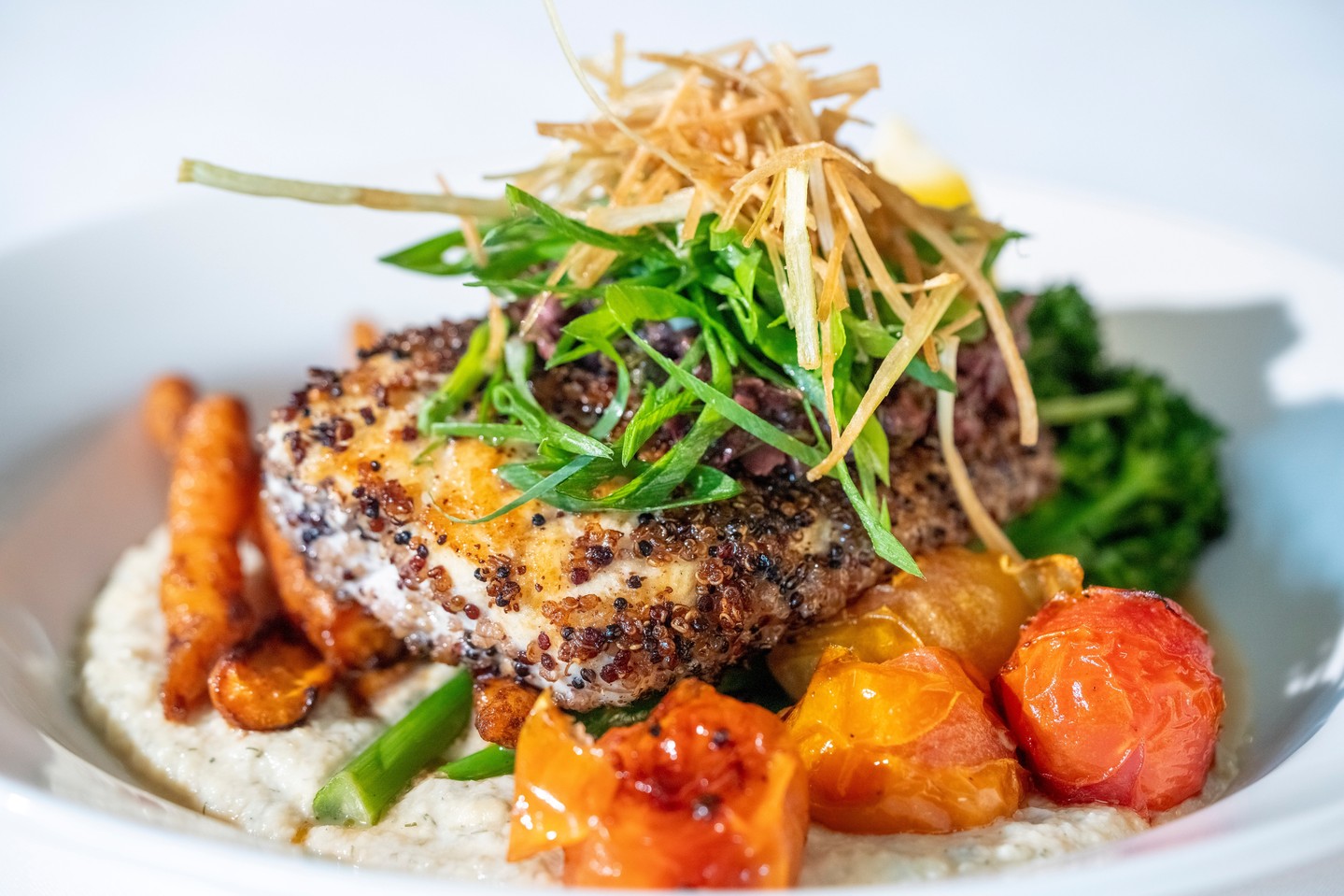 🐟 Coral Bay must-try!
Bill’s Bar is serving up their Taste of the Gascoyne Food Trail Dish – Local Catch: Exmouth goldband snapper with sumac & quinoa crust, roasted veggies, olives, crispy leeks + dill & cauliflower purée. Fresh, light, crispy & creamy – perfection!
Don’t forget to vote before 31 Aug for your chance to WIN the ultimate 2026 Gascoyne Food Festival Experience!
👉 Taste it, love it, vote for it!
📷 @gascoynemedia @scottplume @jydeeleo
