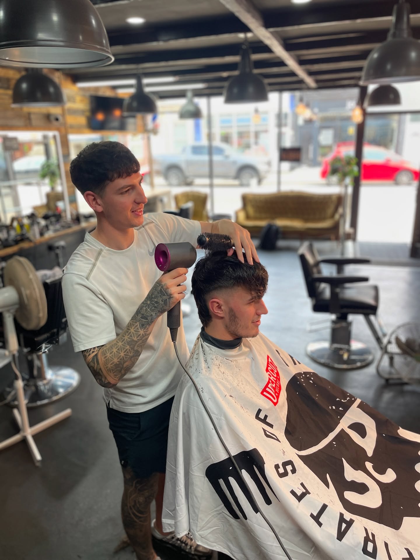 ☀️ BANK HOLIDAY HOURS ☀️
•
We will be shut from Saturday the 23rd - Monday the 25th for a little break.
•
We have a few spaces available before the weekend, Follow the link in our bio to book.
•
Hope everyone has a great weekend, see you all soon 😎🍻