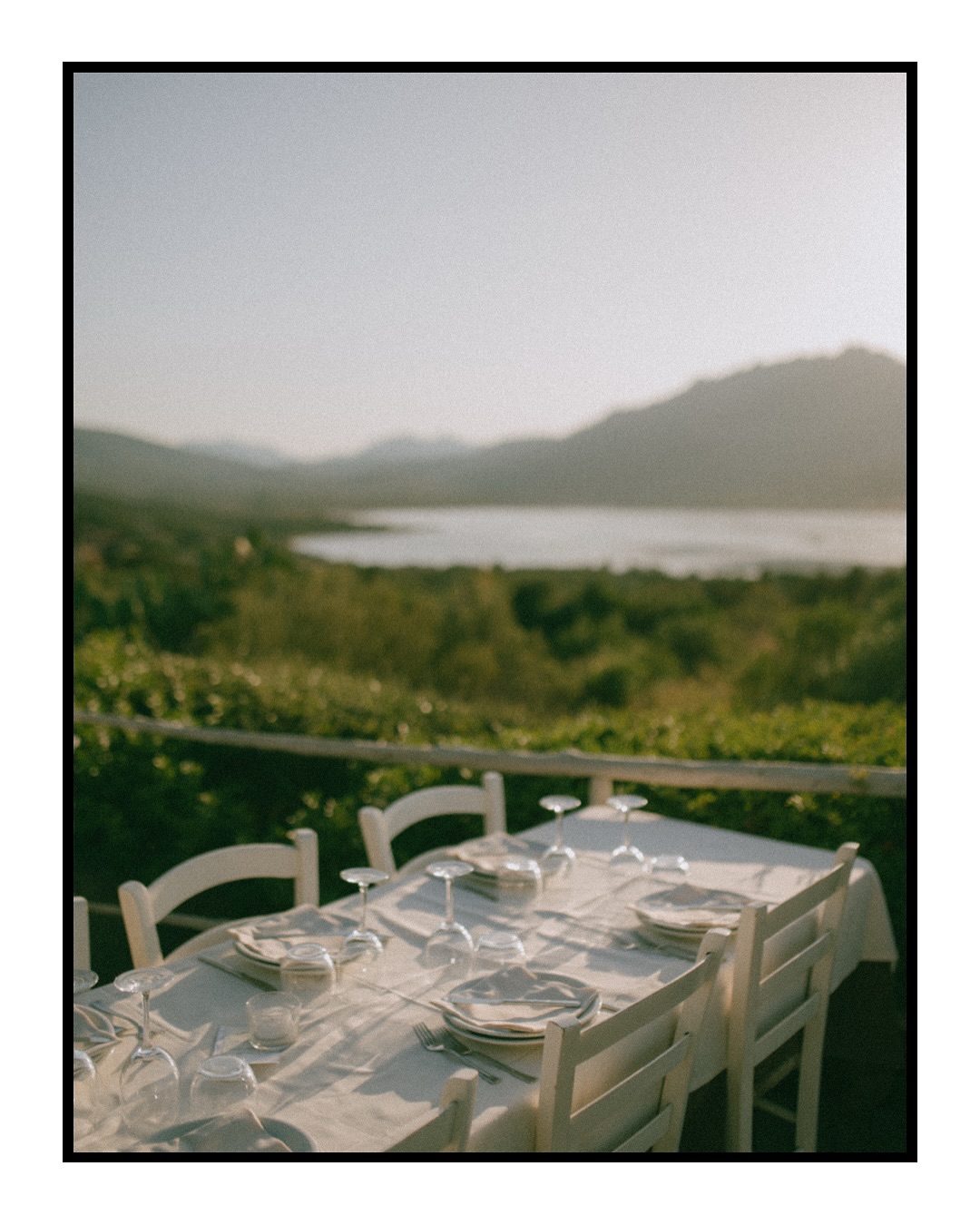 Summer in fragments✨🌿🌸
#summer2025#sardegna #italia #bachelorette #bestfriends #summermagic #summerinswitzerland🇨🇭 #koi #brotherandsisterlove #iphonepic #nikonphotographer #moodphotography #tavolata
