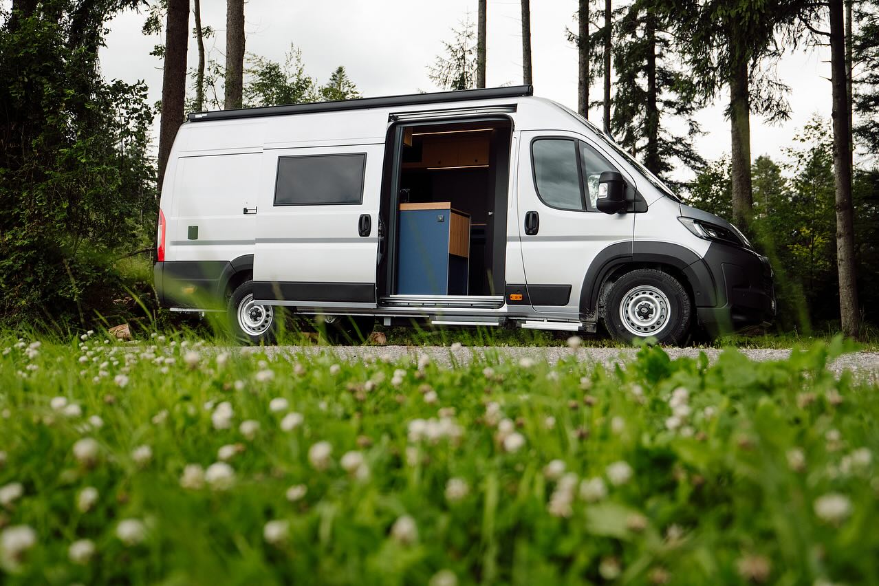 Colorful Boxer
Individuell gebaut für unvergessliche Reisen. Autark. Komfortabel. Einfach losfahren. 🚐☀️
👉🏼Alle Details zum Ausbau findest du hier:
www.cultvans.ch
📷 @andographie
#cultvans #vanbuild #switzerland #handmade #vanconversions #camperlife #vanlife #autark #peugeotboxer #colorful