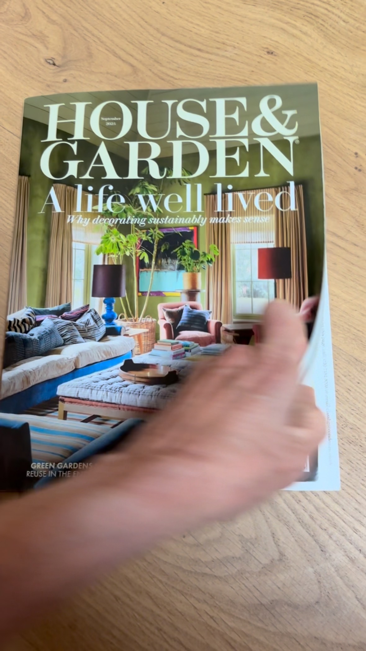 A year ago at Future Fabrics Expo the editor of House and Garden patiently listened to me talk about flame retardants, mushroom footstools and the power of seaweed. @hattabyng I didn’t think you’d put me in the magazine!!! @elizabethjmetcalfe you too listened to me and you took a tricky nuanced complex topic and you turned it into an engaging story, never thought words would move me so much, a big thank you. And Nina @thesustainableangle you make the introductions that get the conversations going, you’re just brilliant. It is great, just great that a beautiful glossy treat of a magazine is taking sustainability head on. Thank you @houseandgardenuk and @jooneywoodward for beautiful photography #sustainablefurniture #toxicfreeliving