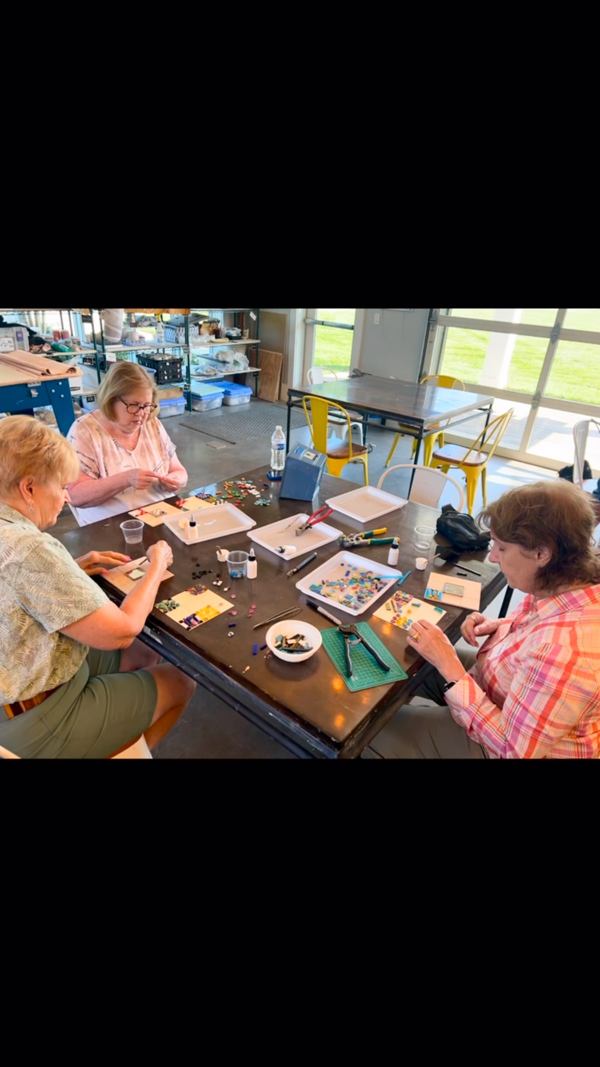 Another beautiful day in Denver, NC! 🌞✨ Today we created whimsical 6x6 mosaic mirrors—and wow, what a blast! 🎨💎 So much laughter, creativity, and new friendships. 💕
I feel so grateful to share what I love and, even more, to meet the most amazing people along the way. 🥰
Want to host your own mosaic party? 🎉 I’ll bring all the supplies—you bring the smiles! 😁
Your Caribbean-flare, mobile mosaic artist at your service 🌺🌴
DM me to make your special day sparkle with glass! ✨
#MosaicArt #MosaicParty #MosaicArtist #ArtWorkshop #MosaicsByMima #NCArtist #MobileArtStudio #ArtWithFriends #DoWhatYouLove #CraftParty
#Mosaic #Mosaics #MosaicArt #MosaicArtist #MosaicParty #MosaicWorkshop #MosaicAddict #MosaicInspiration #MosaicCommunity #MosaicFun #MosaicLife #MosaicArtLovers #MosaicOfTheDay
#Mosaico #Mosaicos #ArteMosaico #ArtistaMosaico #charlotteartists #mosaicosdecorativos #guildofcharlotteartists