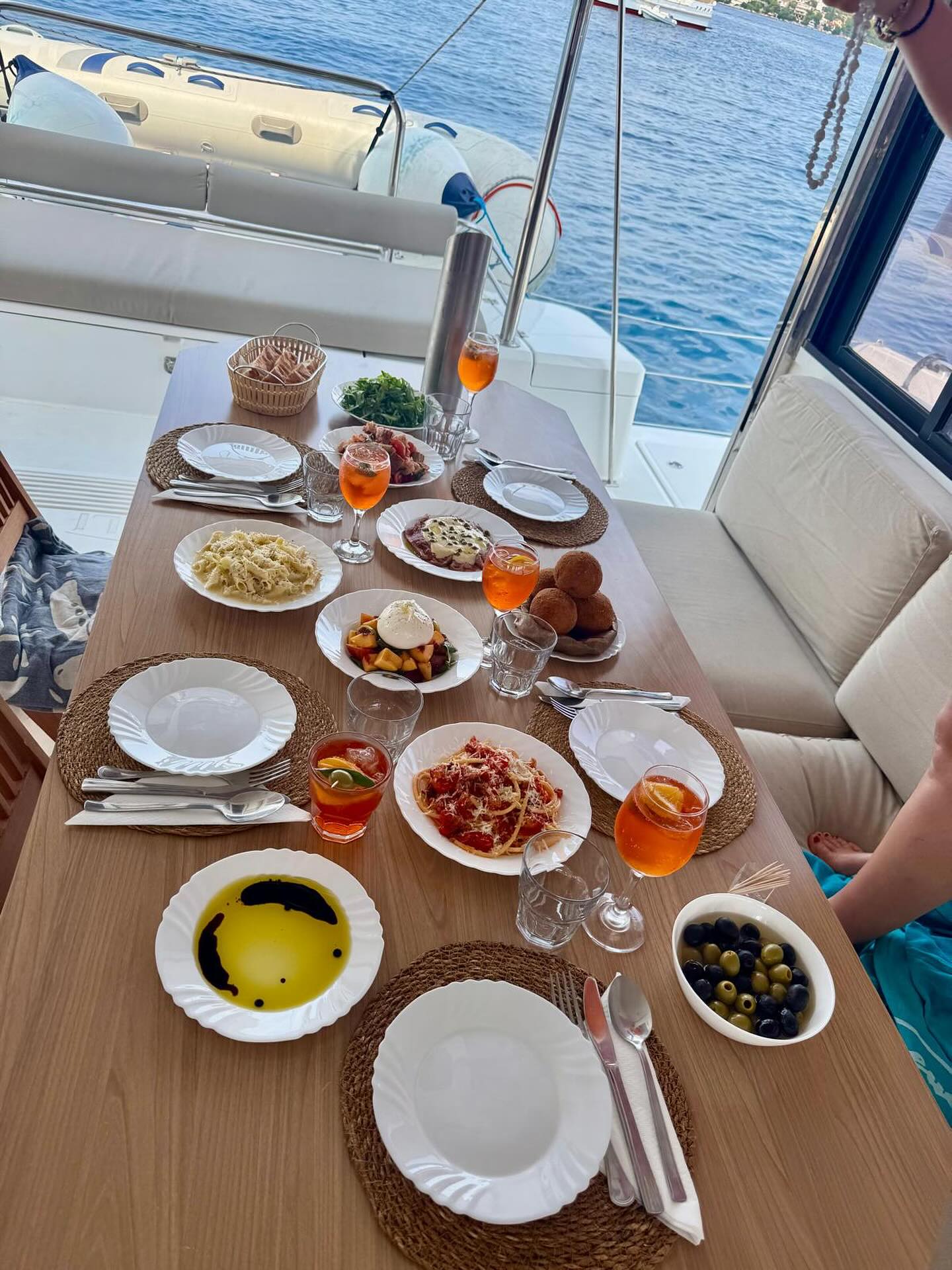 Cacio e Pepe, Amatriciana, Arancini and beef Carpaccio - Buonissimo! 🤌