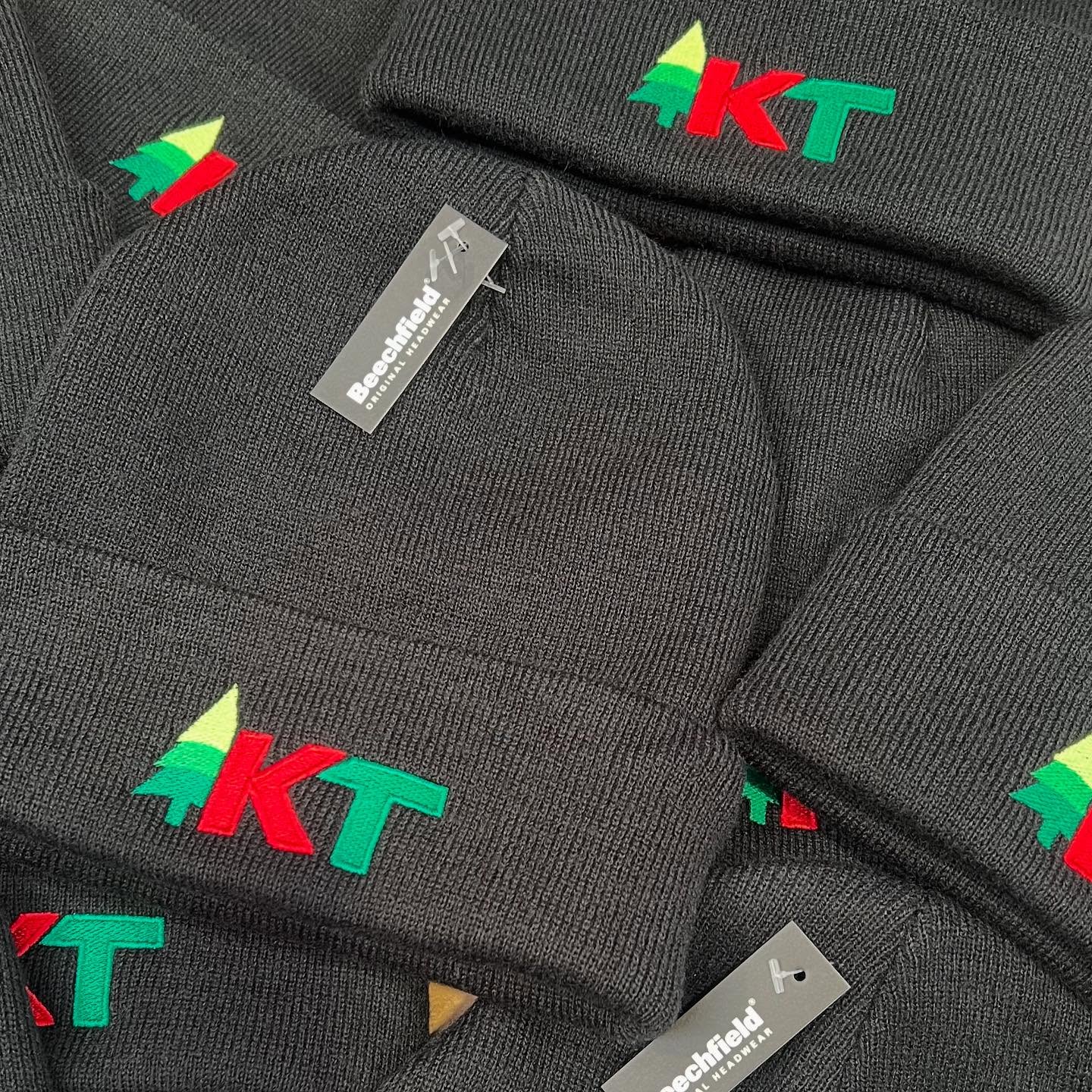 From a while ago but a lovely bit of embroidery
.
.
#beanie #autumn #winter #clothing #printers #decorators #silkscreen #screenprinting #ink #colour #print #embroidery #directtofilm #directtogarment #product #garment #tshirt #hoodies #screenprintinglife