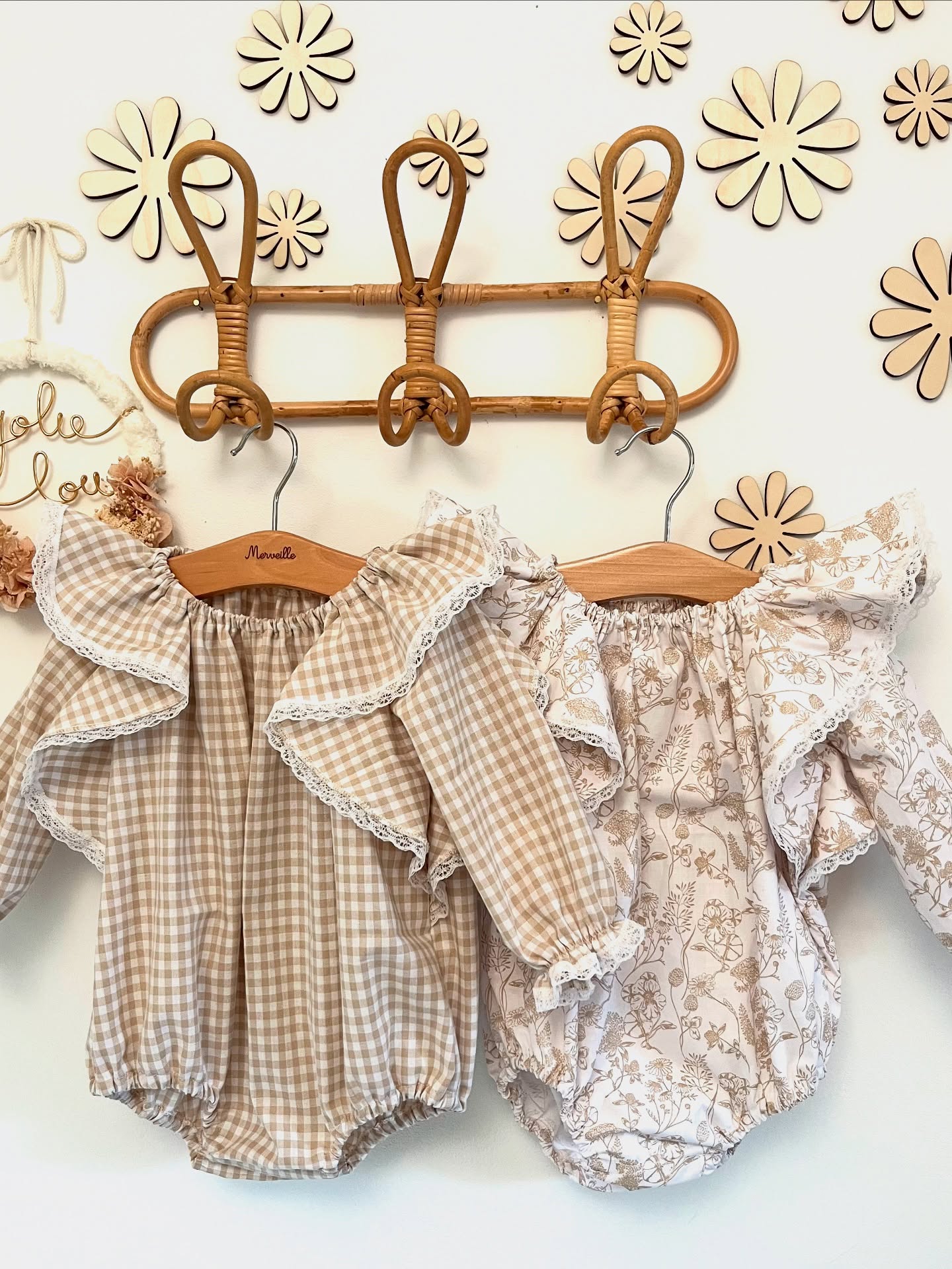🤎barboteuse Candy🤎
Une reprise pleine de douceur avec ces deux petites merveilles !
Certaines ont déjà craqué et toi?
barboteuse - créatrice bébé - baby univers
#vetementbebe #outfits #creatricefrançaise #instajobs #babygirl #madeinfrance #creatricebebe